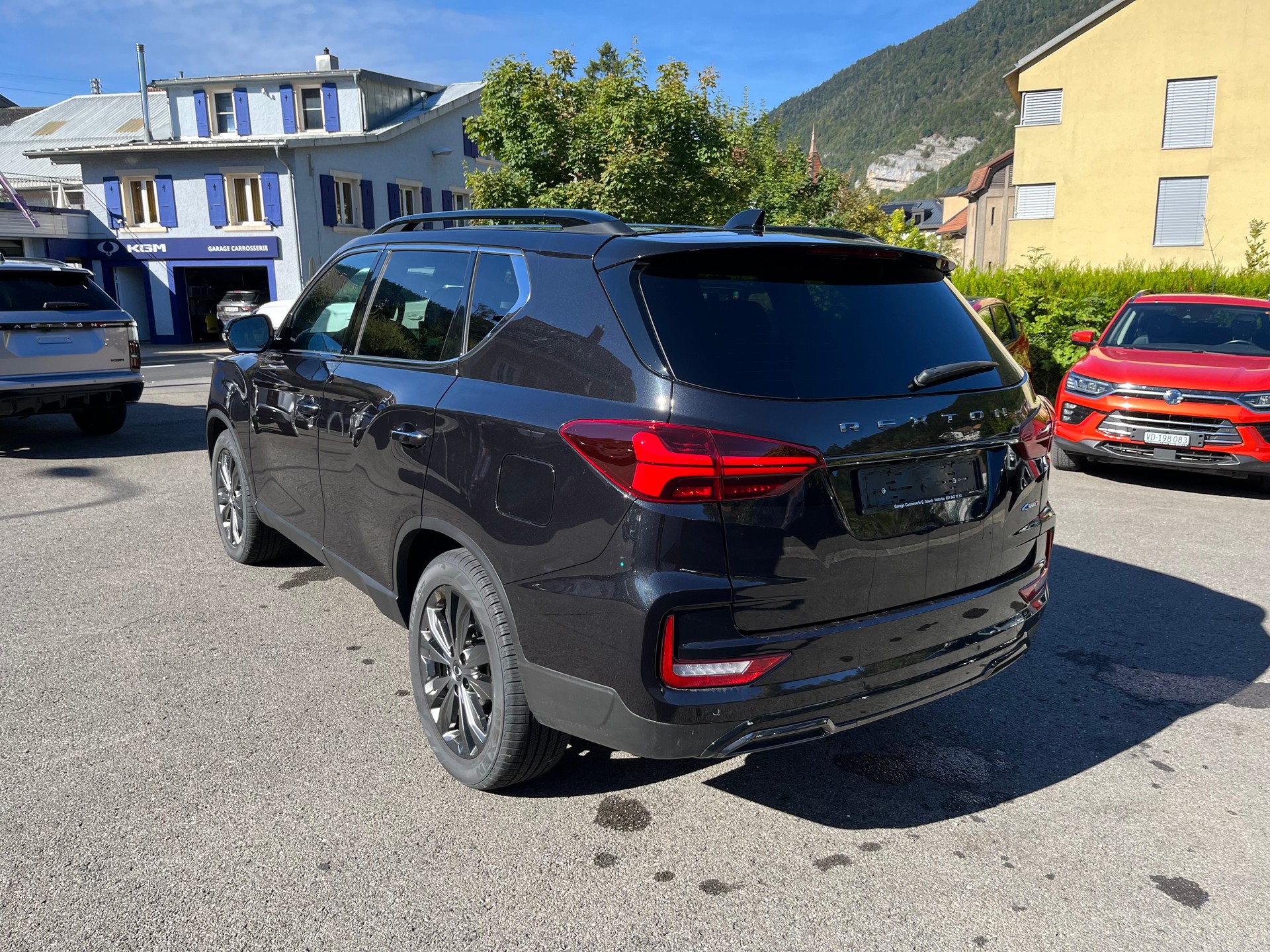 KGM-SsangYong Rexton 2.2 CRDi Blackline 4WD AT-image-5