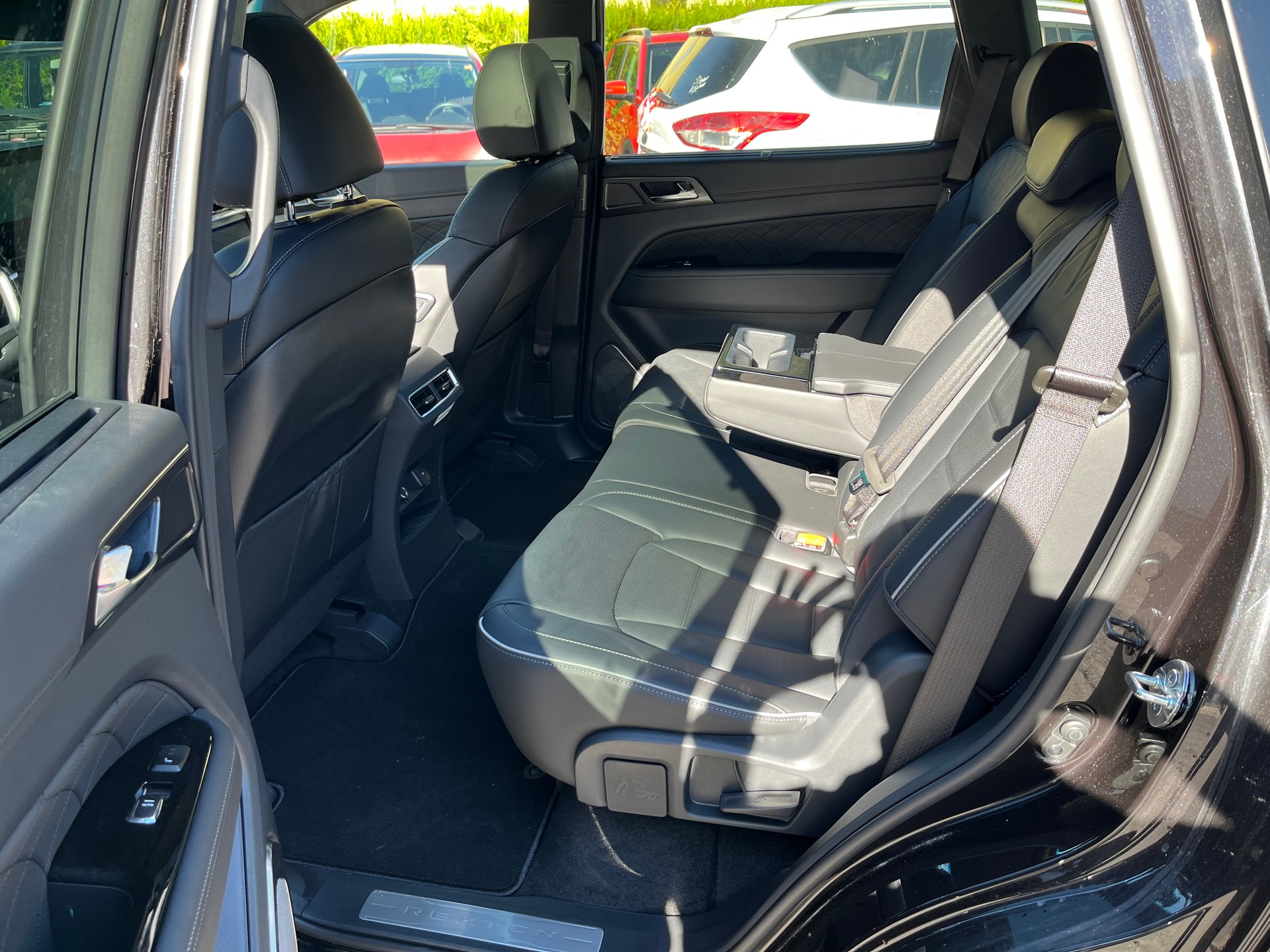 KGM-SsangYong Rexton 2.2 CRDi Blackline 4WD AT-image-10