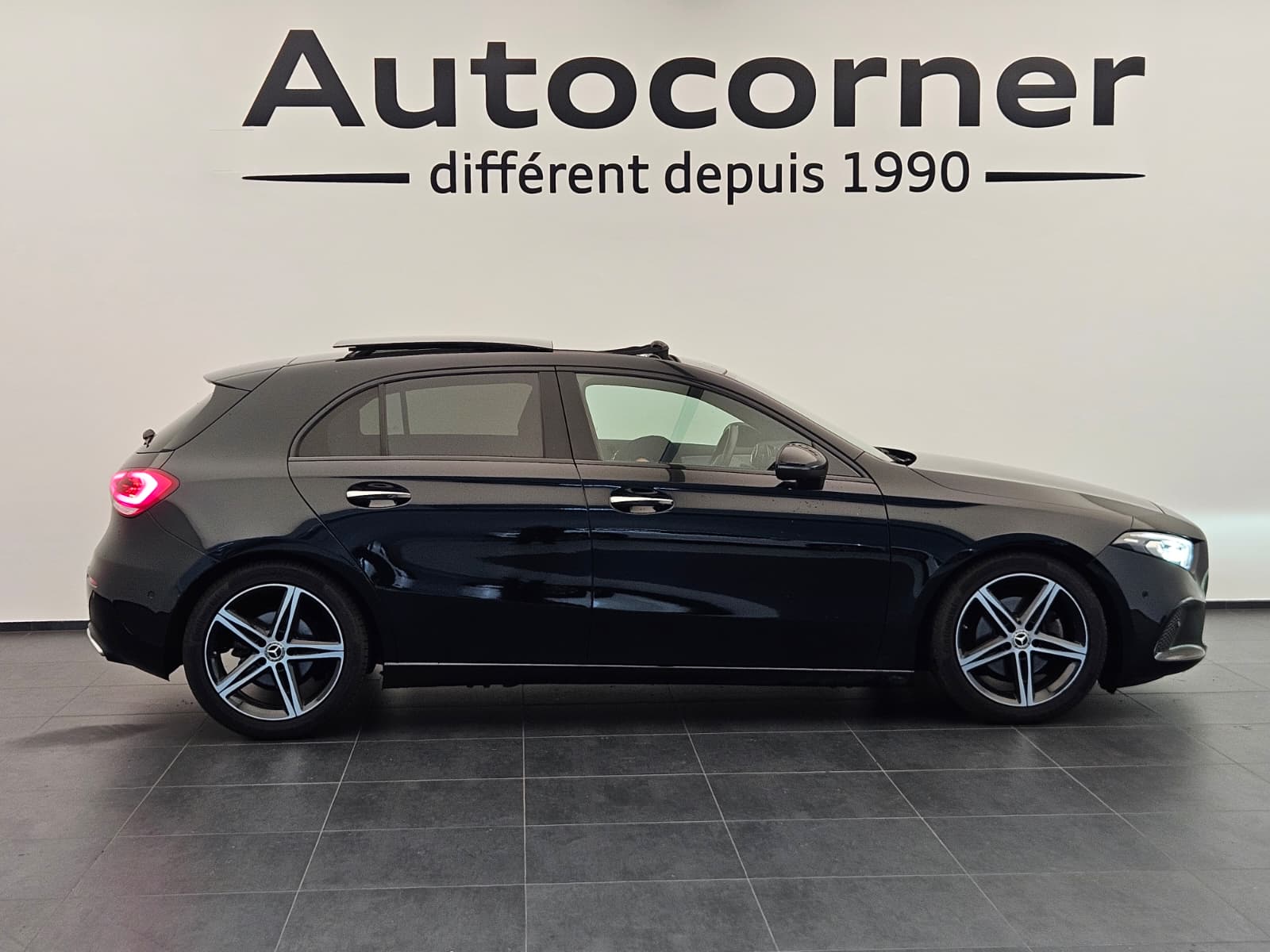MERCEDES-BENZ A 200 Progressive 7G-DCT-image-5