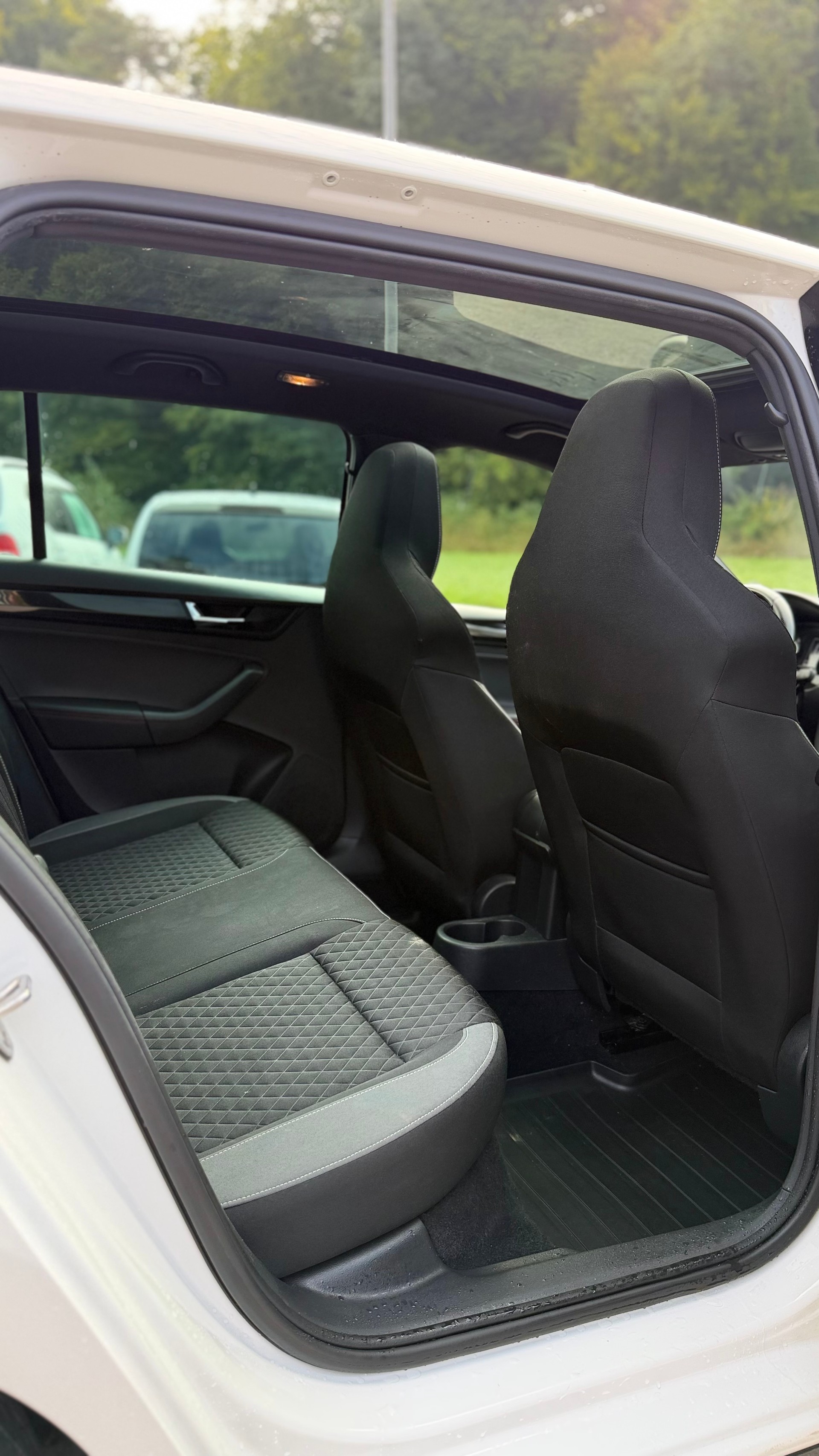 SKODA Rapid Spaceback 1.0 TSI Monte Carlo-image-11