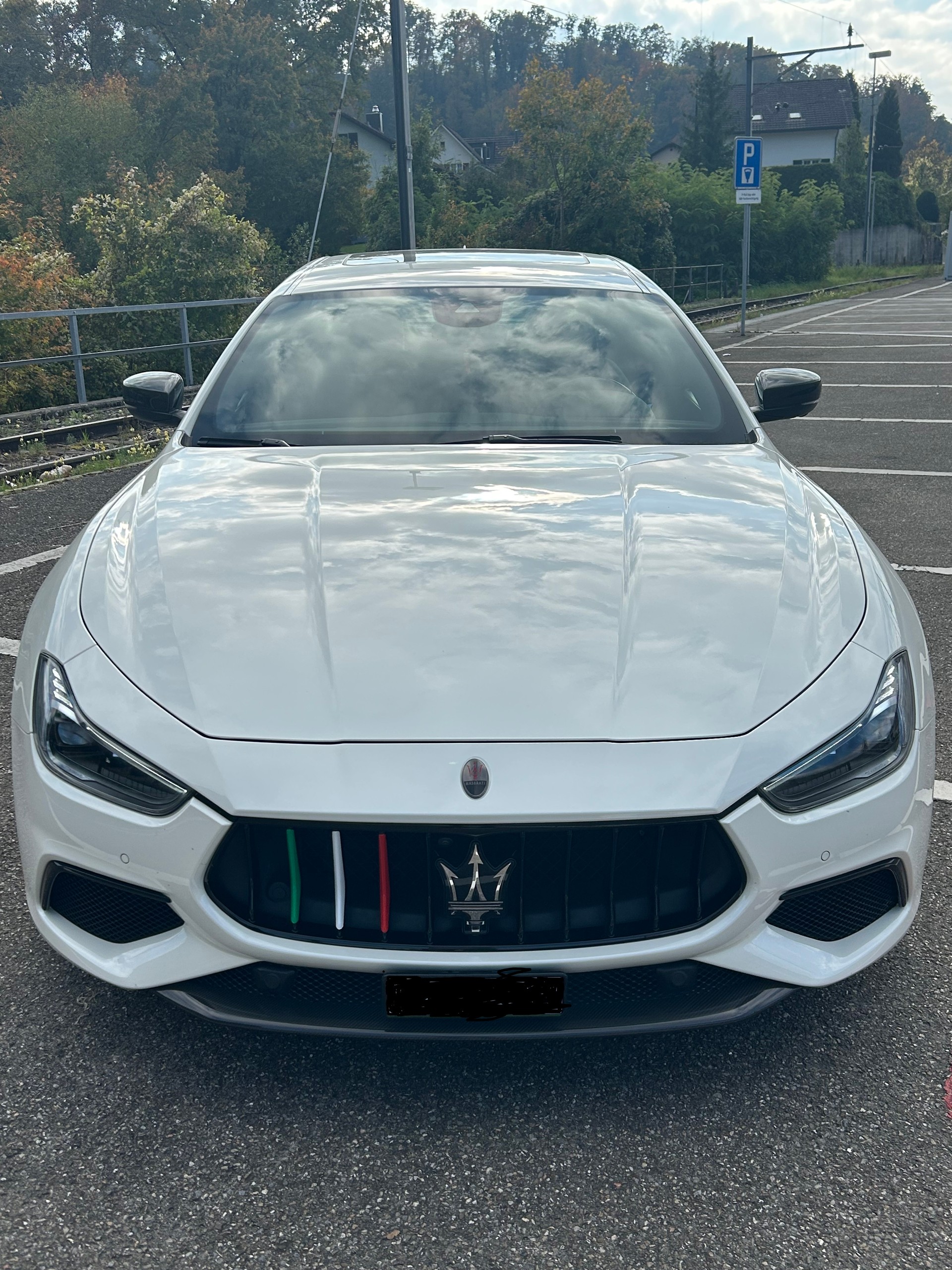 MASERATI Ghibli S Q4 3.0 V6 NerissimoAutomatica-image-2