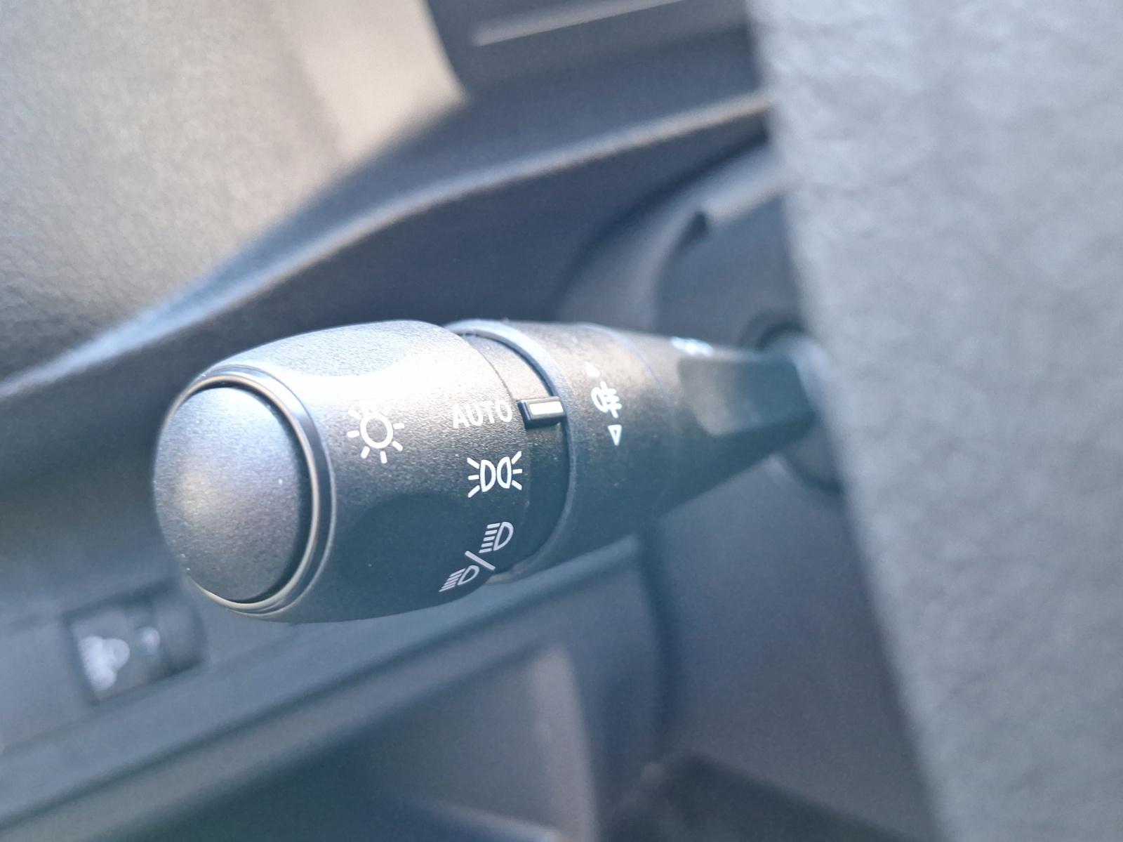 TOYOTA PROACE Van L1 1.5 D Active-image-10