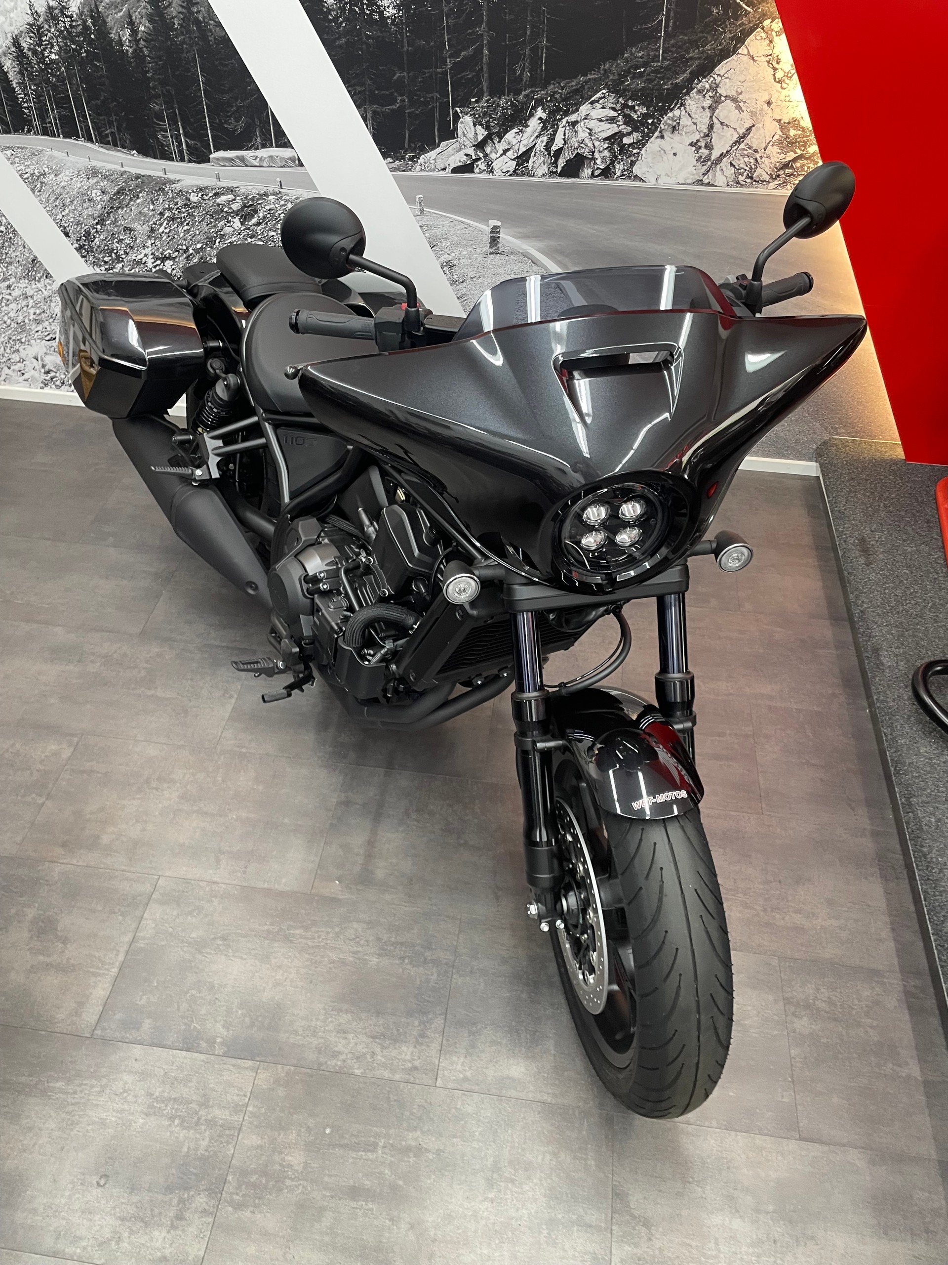 HONDA CMX 1100 DCTRebel Touring-image-1