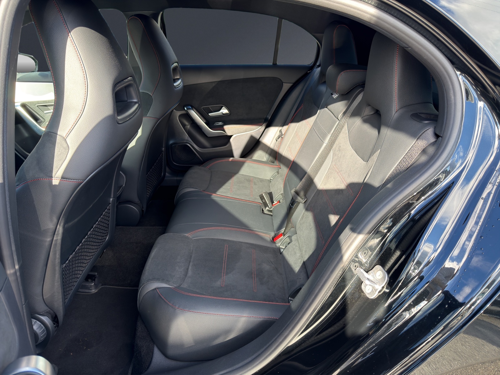 Image MERCEDES-BENZ A-200 A 200 Night Star 7G-DCT