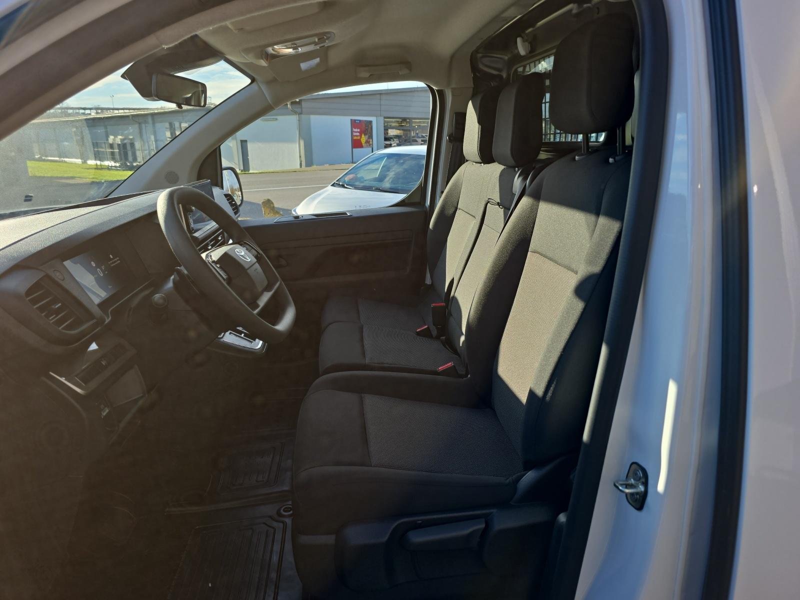 TOYOTA PROACE Van L1 50KWh Advanced-image-10