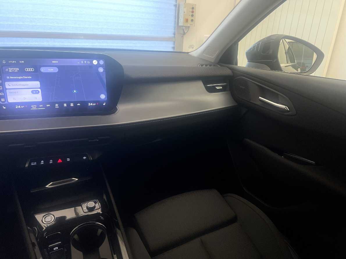 AUDI Q3 Sportback 110 kW TFSI S tronic-image-17
