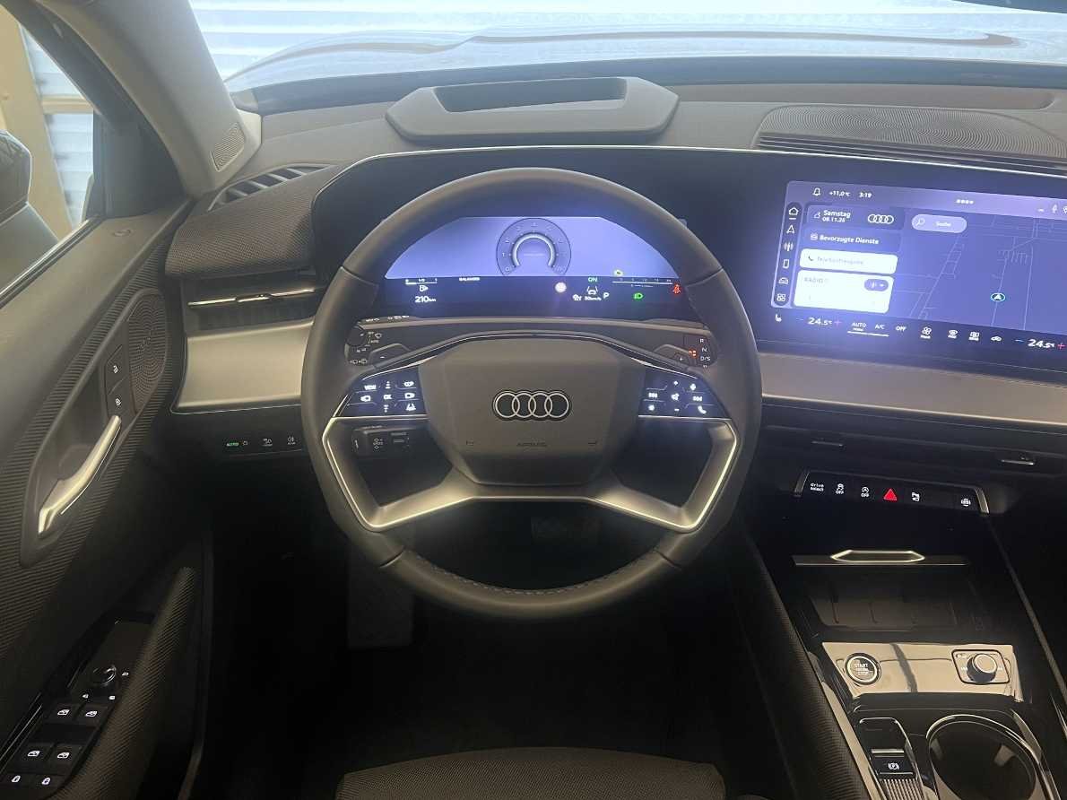 AUDI Q3 Sportback 110 kW TFSI S tronic-image-8