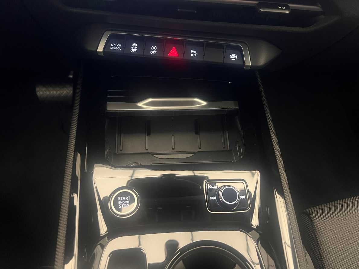 AUDI Q3 Sportback 110 kW TFSI S tronic-image-13