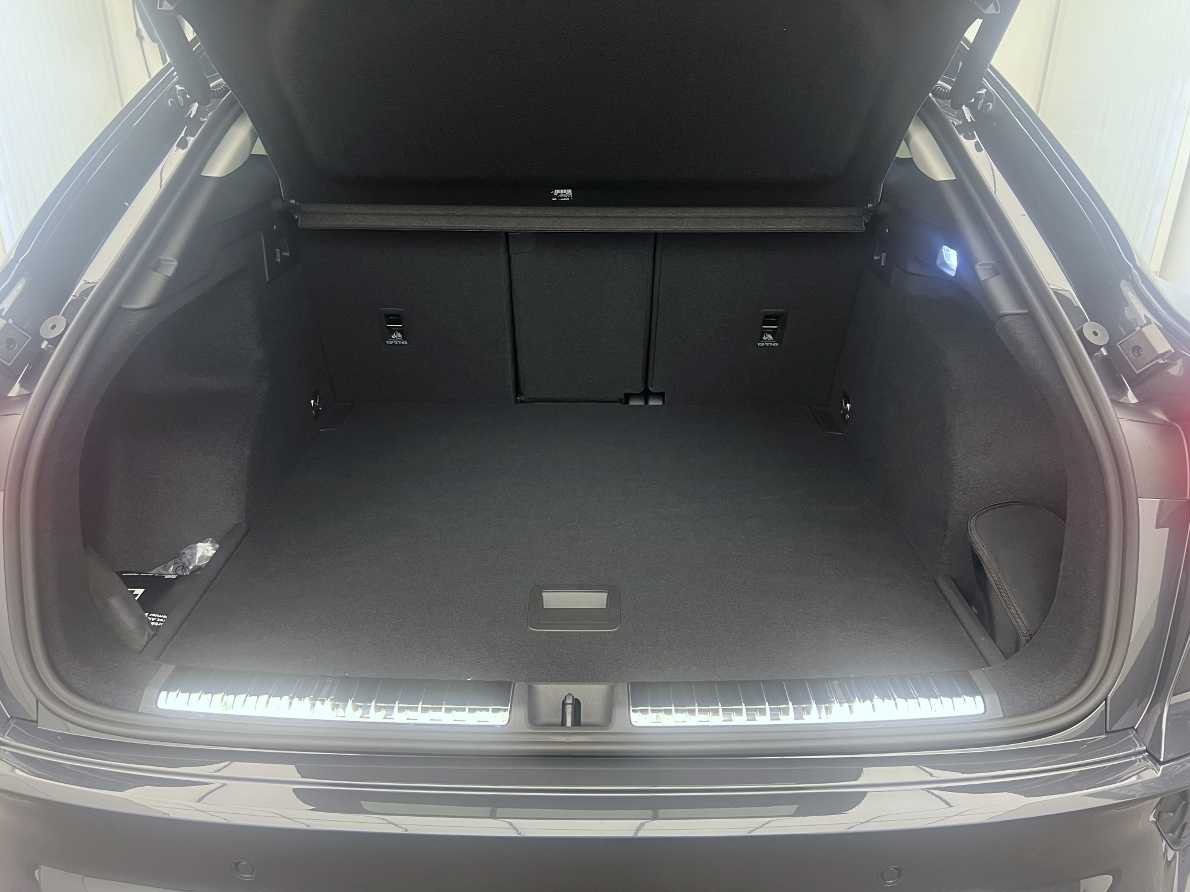 AUDI Q3 Sportback 110 kW TFSI S tronic-image-21