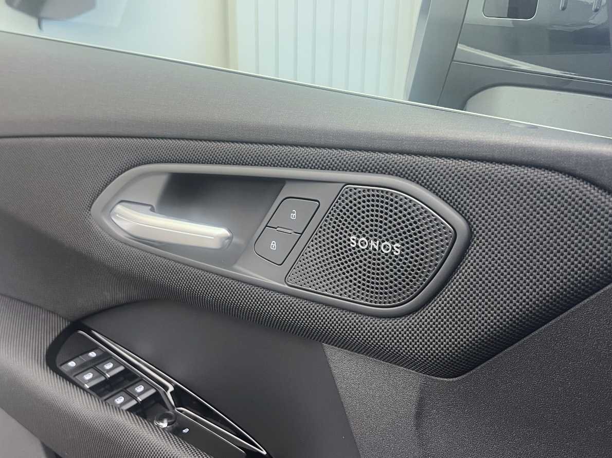 AUDI Q3 Sportback 110 kW TFSI S tronic-image-4
