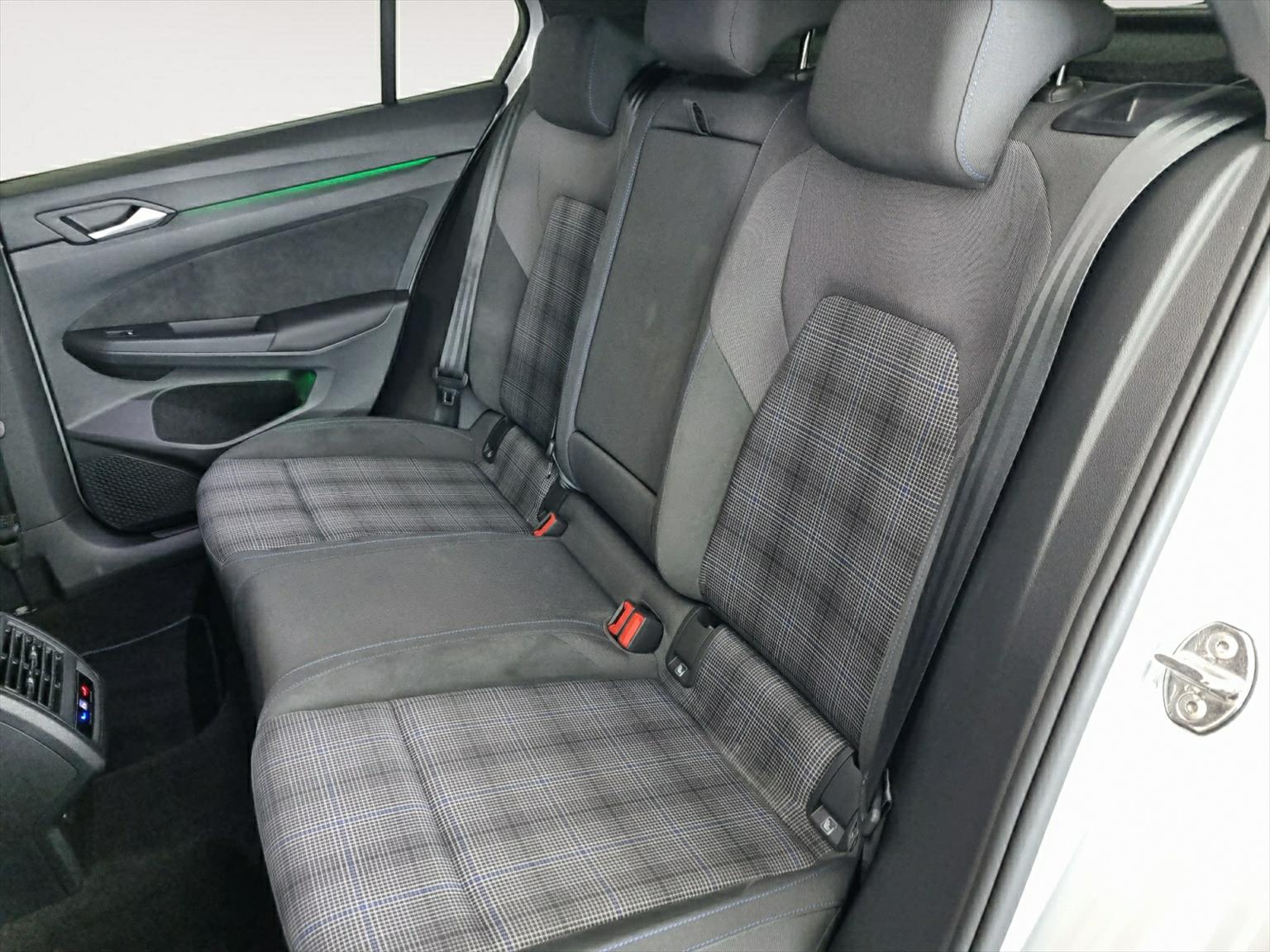 VW Golf 1.4 TSI PHEV GTE DSG-image-11