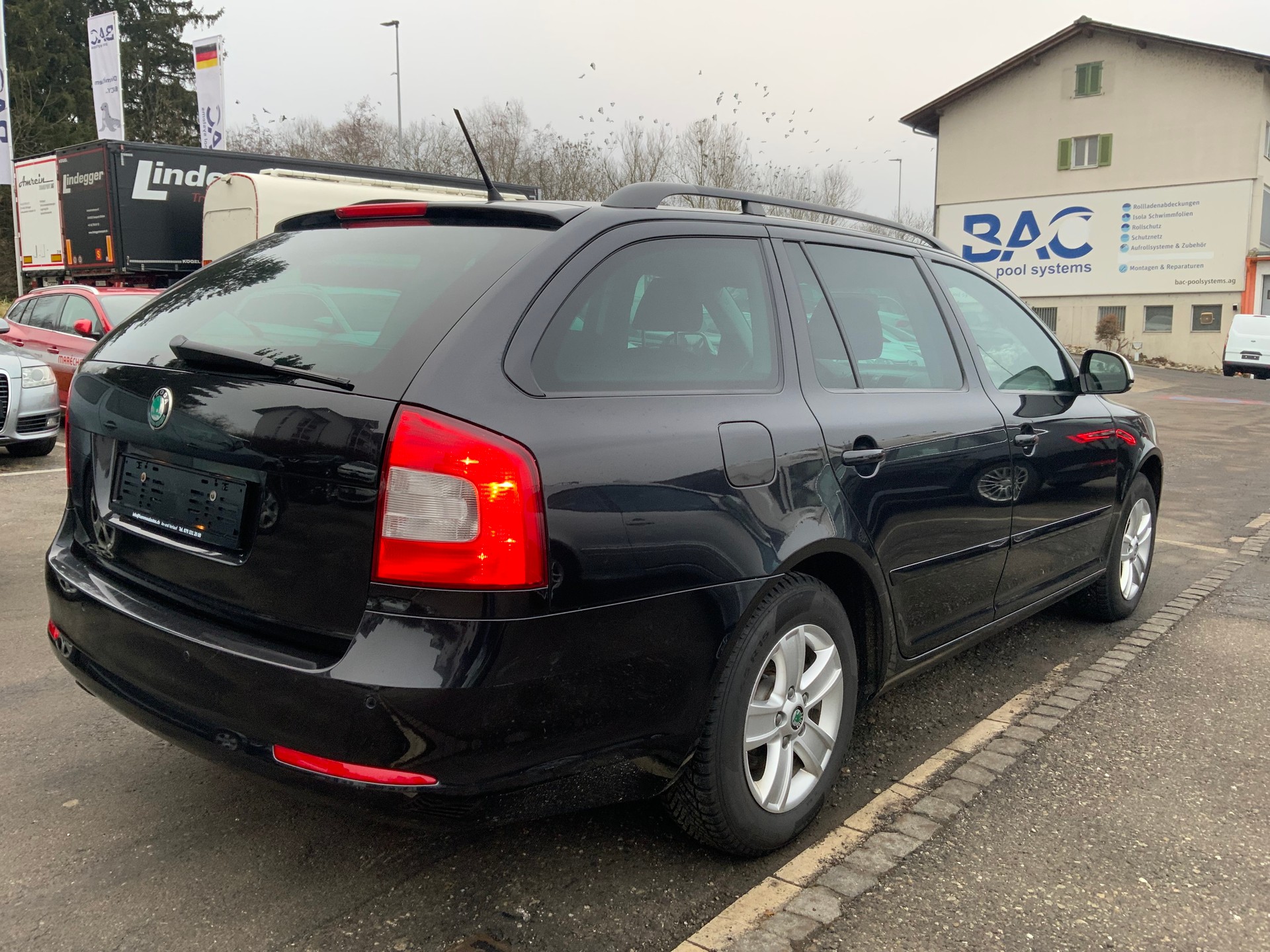 SKODA Octavia Combi 1.8 TSI Swiss Adventure 4x4-image-3