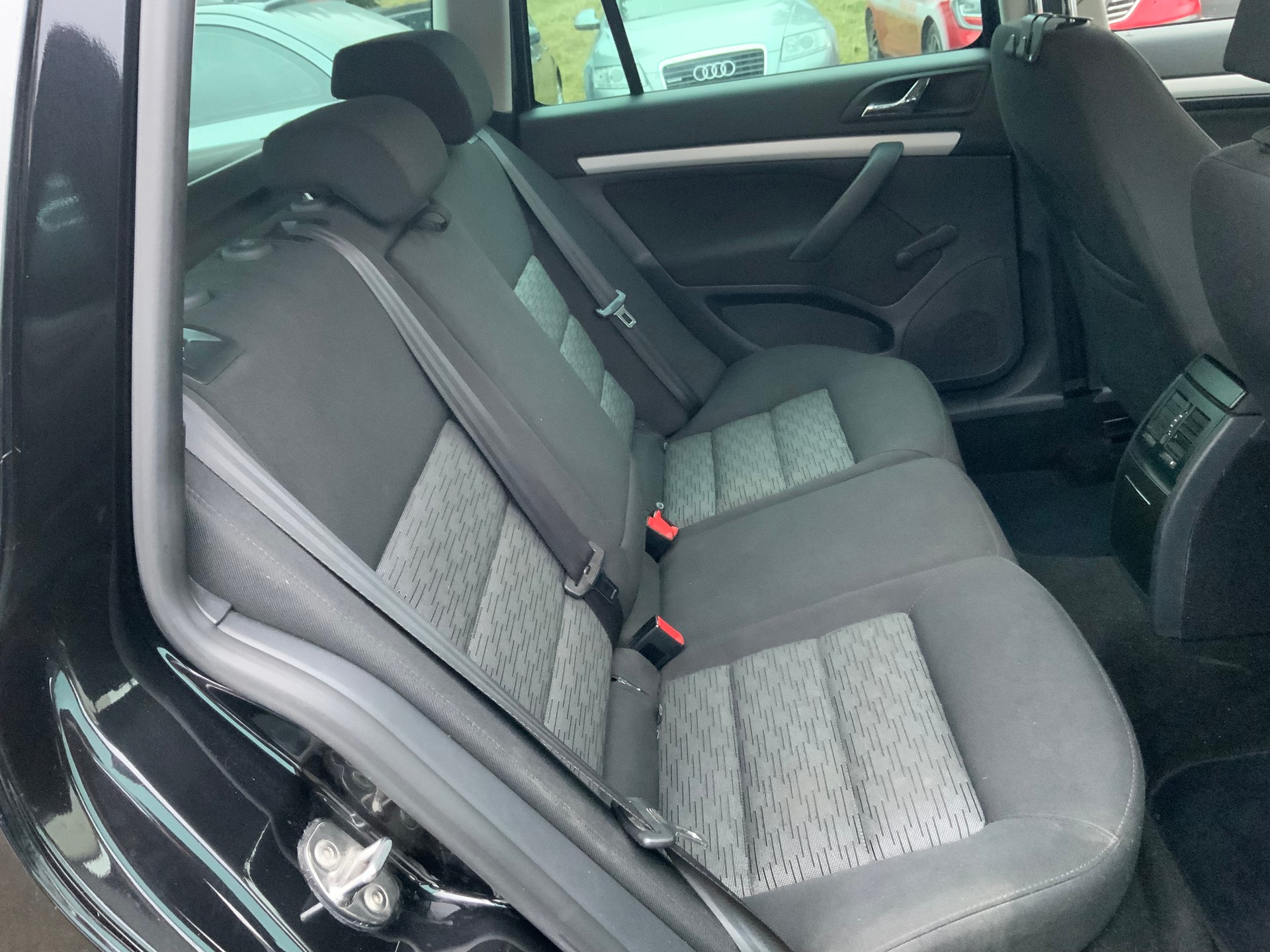 SKODA Octavia Combi 1.8 TSI Swiss Adventure 4x4-image-12