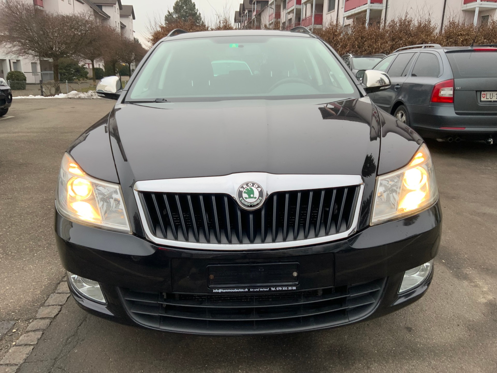 SKODA Octavia Combi 1.8 TSI Swiss Adventure 4x4-image-0