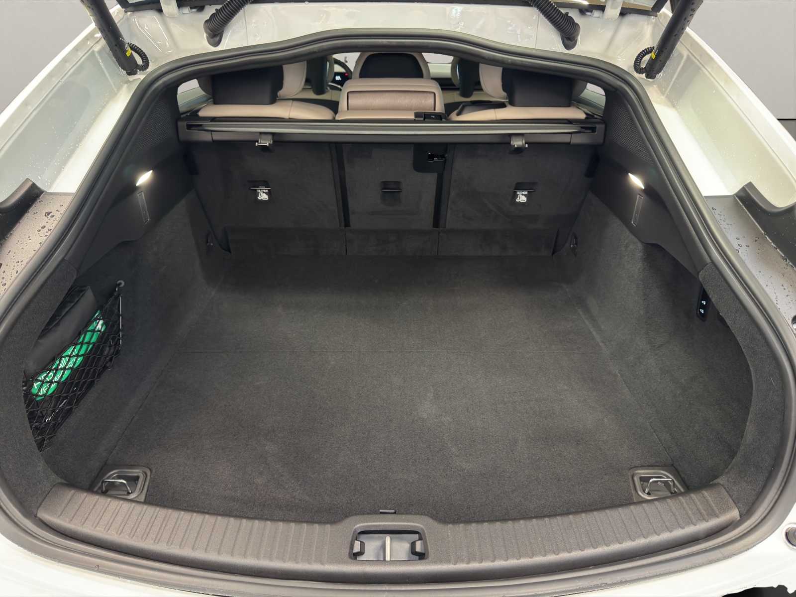 VOLVO ES90 Ultra-image-11