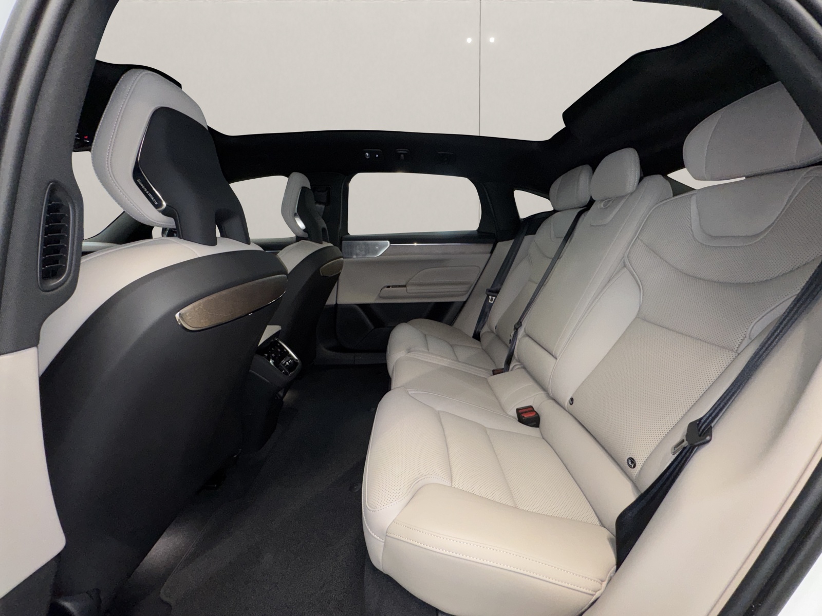 VOLVO ES90 Ultra-image-10