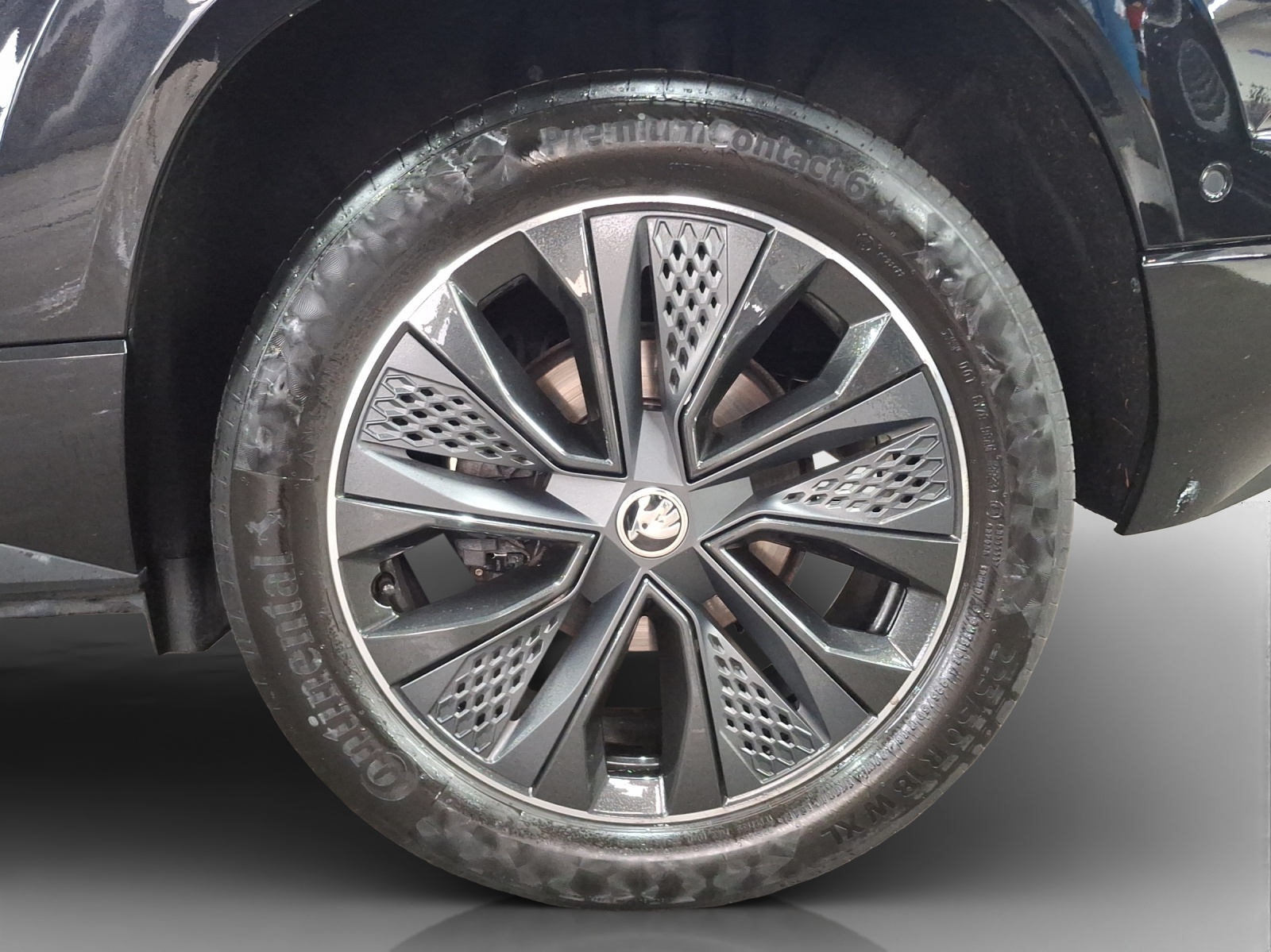 SKODA Karoq 2.0 TSI SportLine 4x4 DSG-image-15
