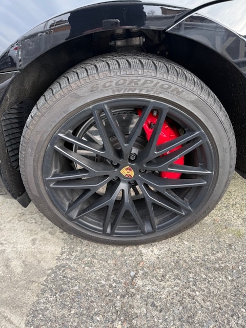 PORSCHE Macan GTS PDK-image-4