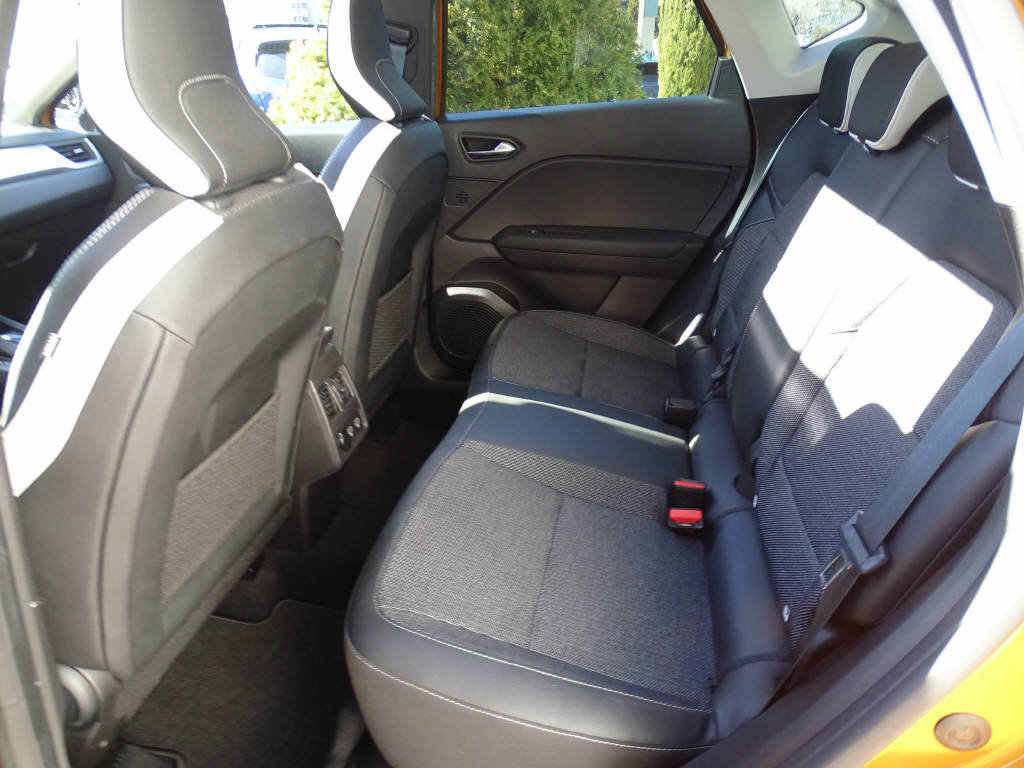 RENAULT Captur 1.3 TCe 140 Intens EDC-image-6