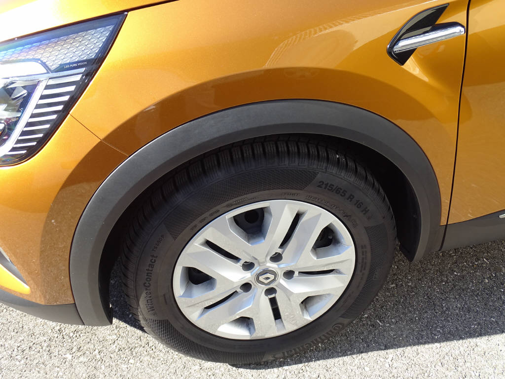 RENAULT Captur 1.3 TCe 140 Intens EDC-image-1