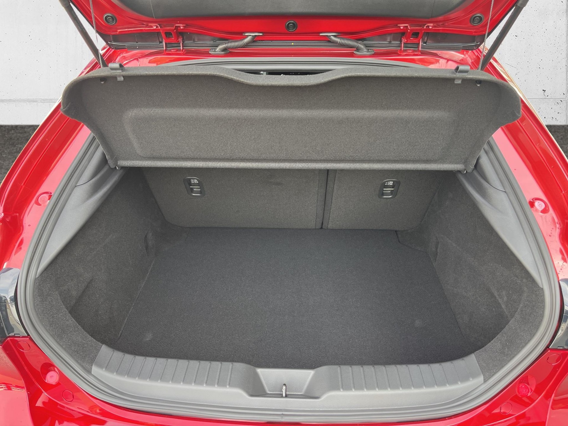MAZDA 3 Hatchback 2.5 Exclusive-Line-image-17