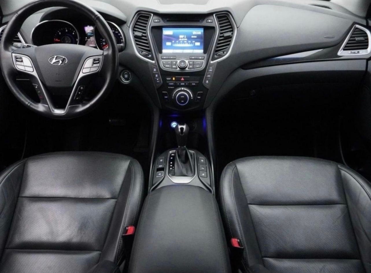 HYUNDAI Santa Fe 2.2 CRDI Style 4WD Automatic-image-6