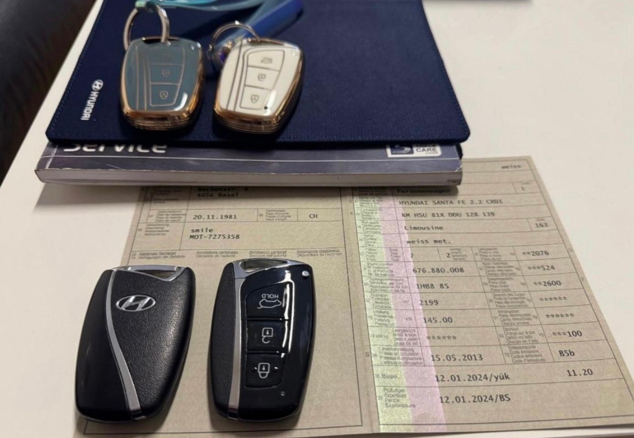 HYUNDAI Santa Fe 2.2 CRDI Style 4WD Automatic-image-9