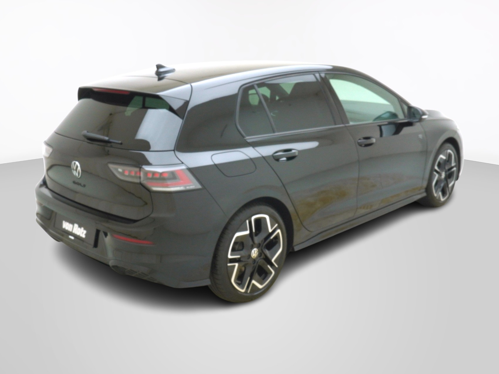 VW Golf VIII 1.5 eTSI R-Line DSG-image-4