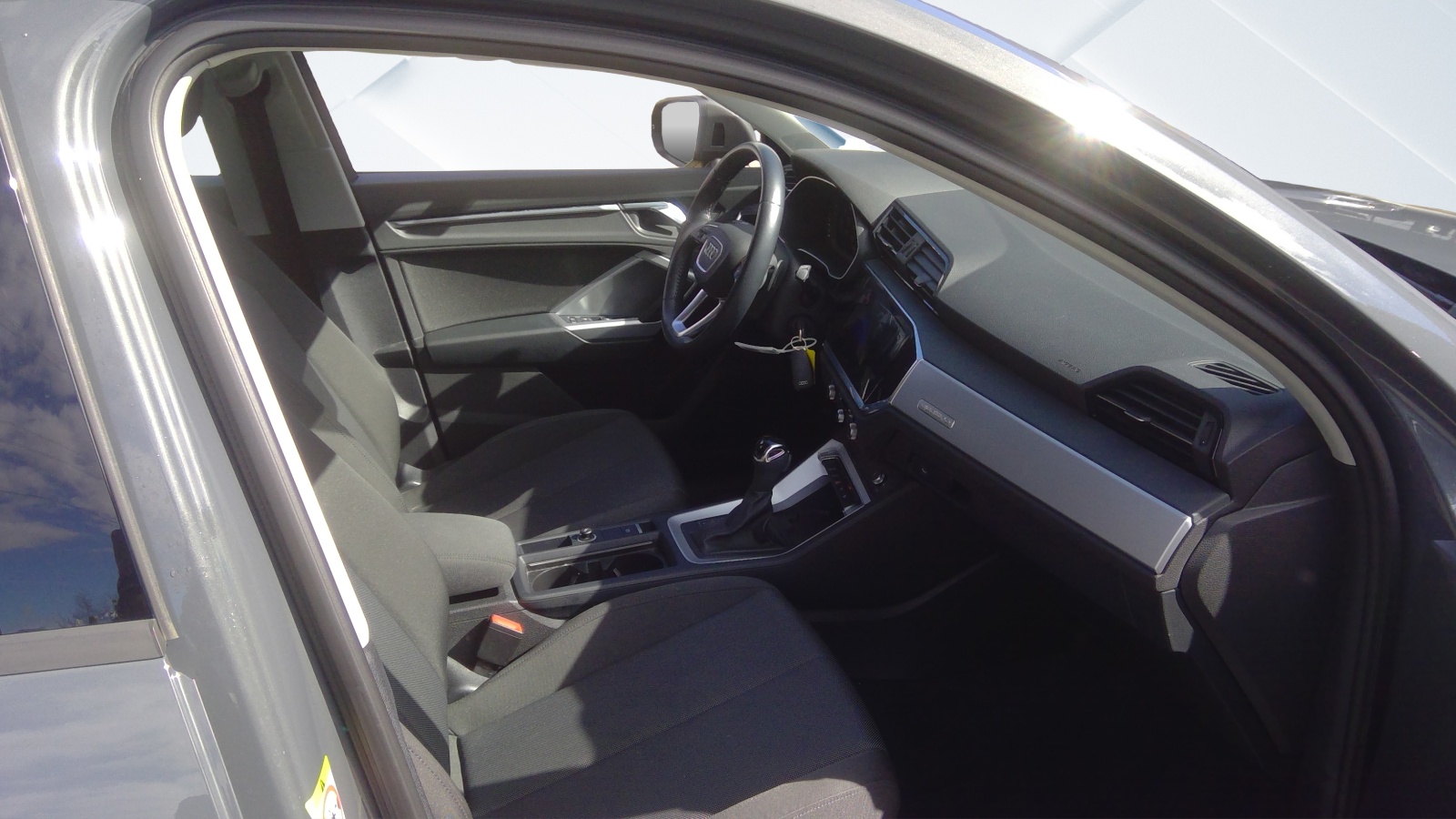 AUDI Q3 40 TDI advanced quattro S-tronic-image-4