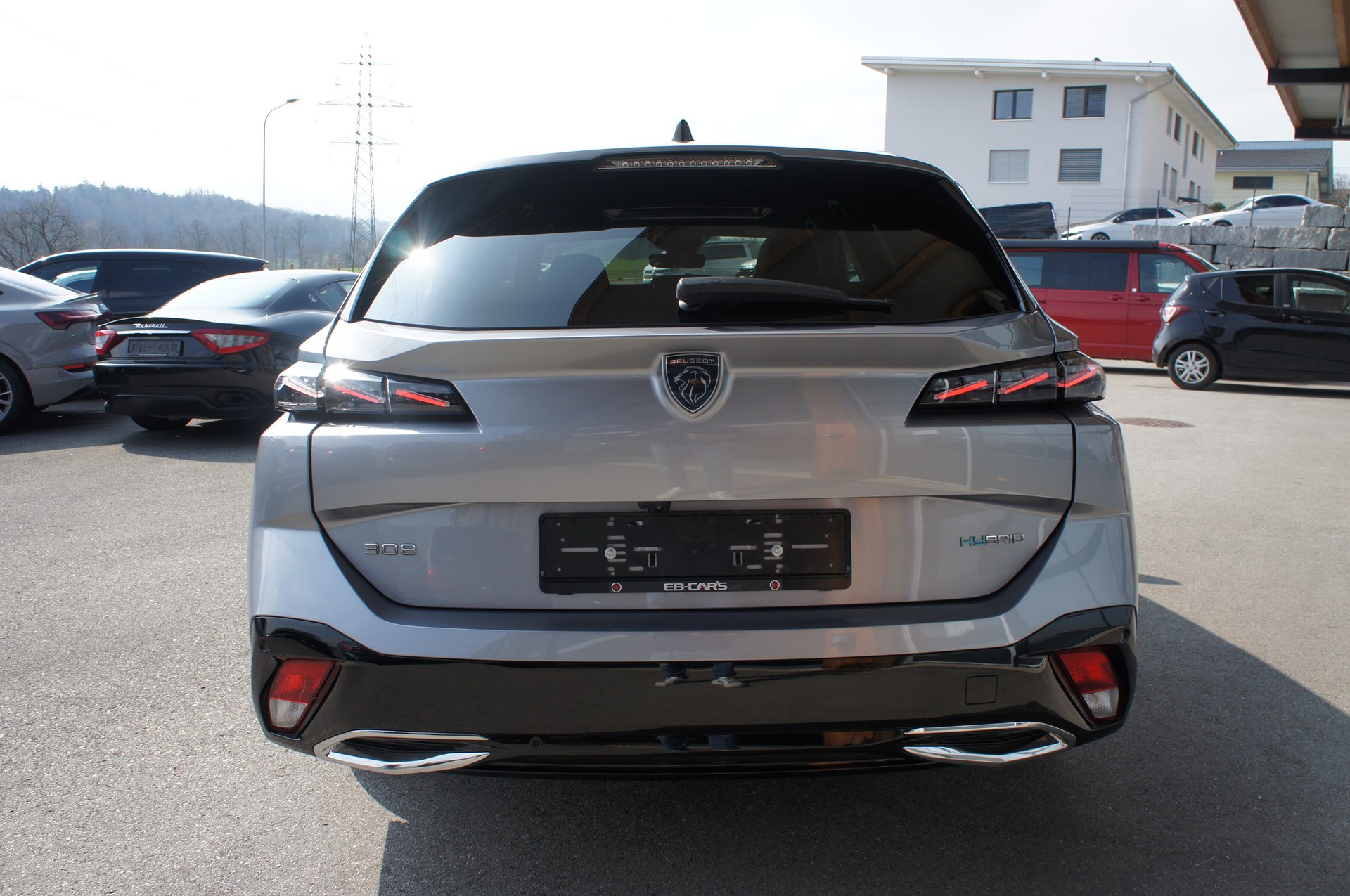 PEUGEOT 308 SW 1.6 PHEV 180 GT-image-3