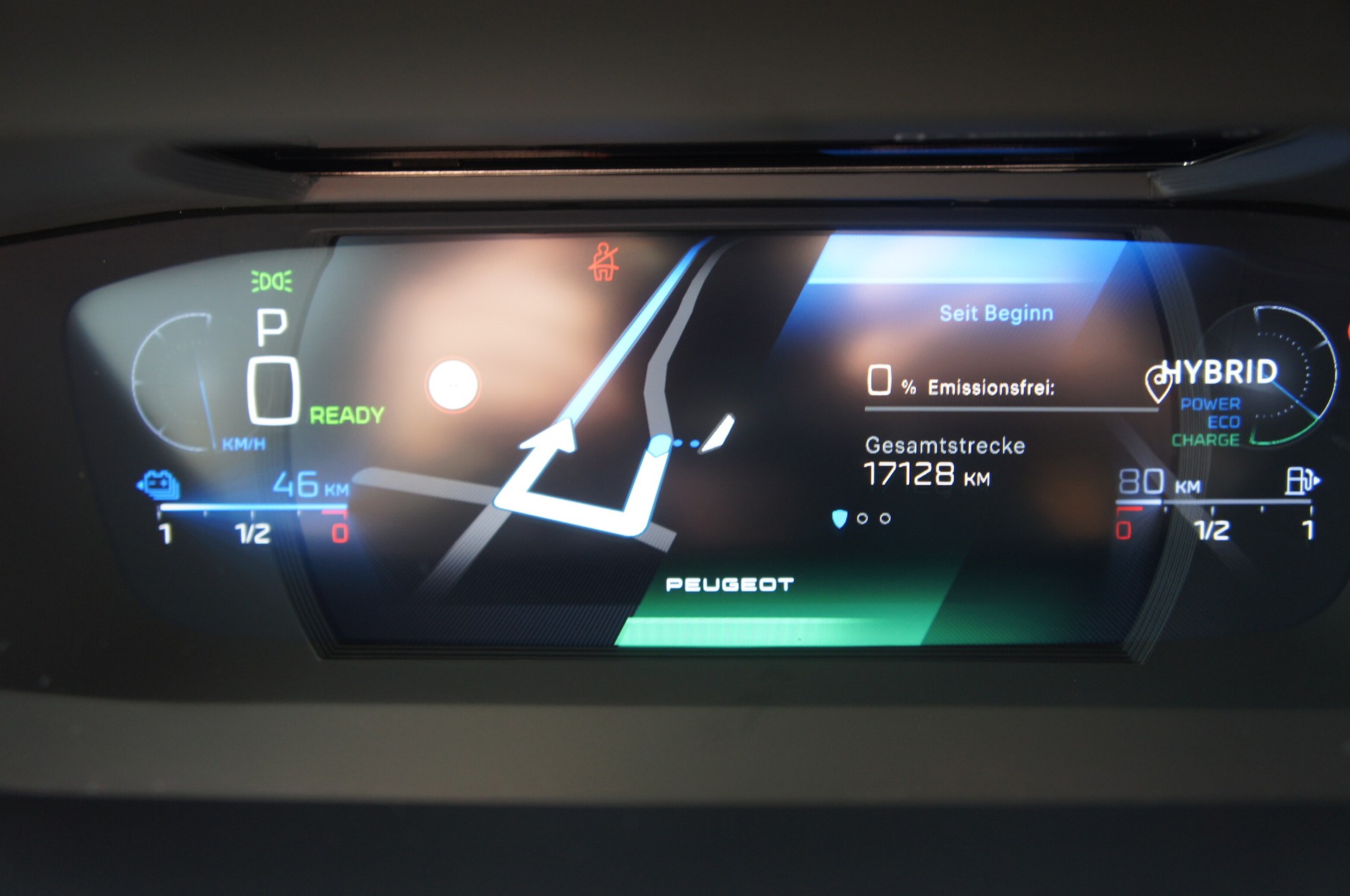 PEUGEOT 308 SW 1.6 PHEV 180 GT-image-24