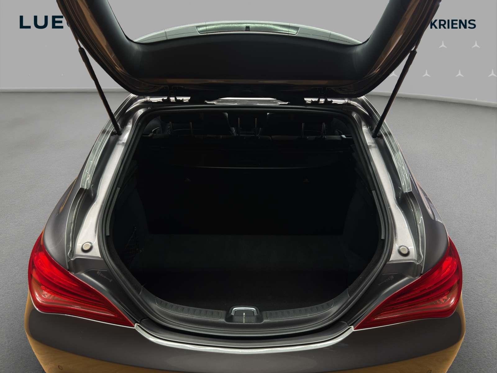 MERCEDES-BENZ CLA 200 - SB - CDI - 4M - Urban / Navigation / Bi-Xenon-image-14