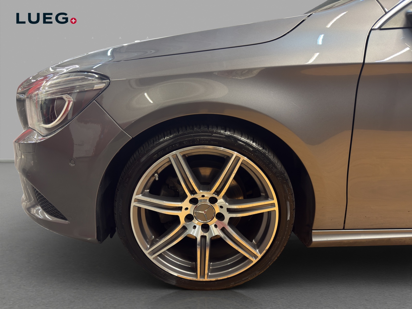 MERCEDES-BENZ CLA 200 - SB - CDI - 4M - Urban / Navigation / Bi-Xenon-image-6