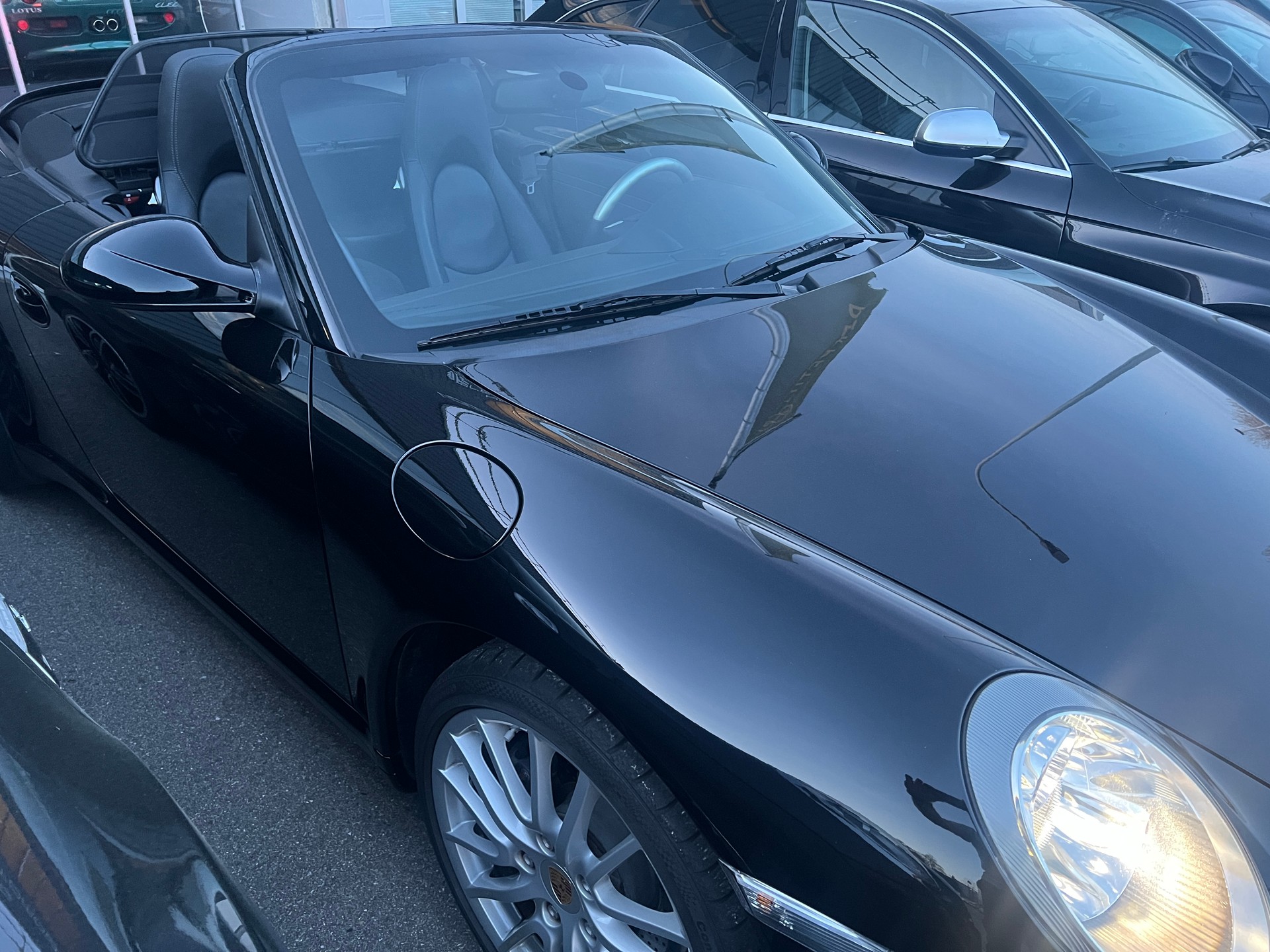 PORSCHE 911 Cabrio Carrera-image-3