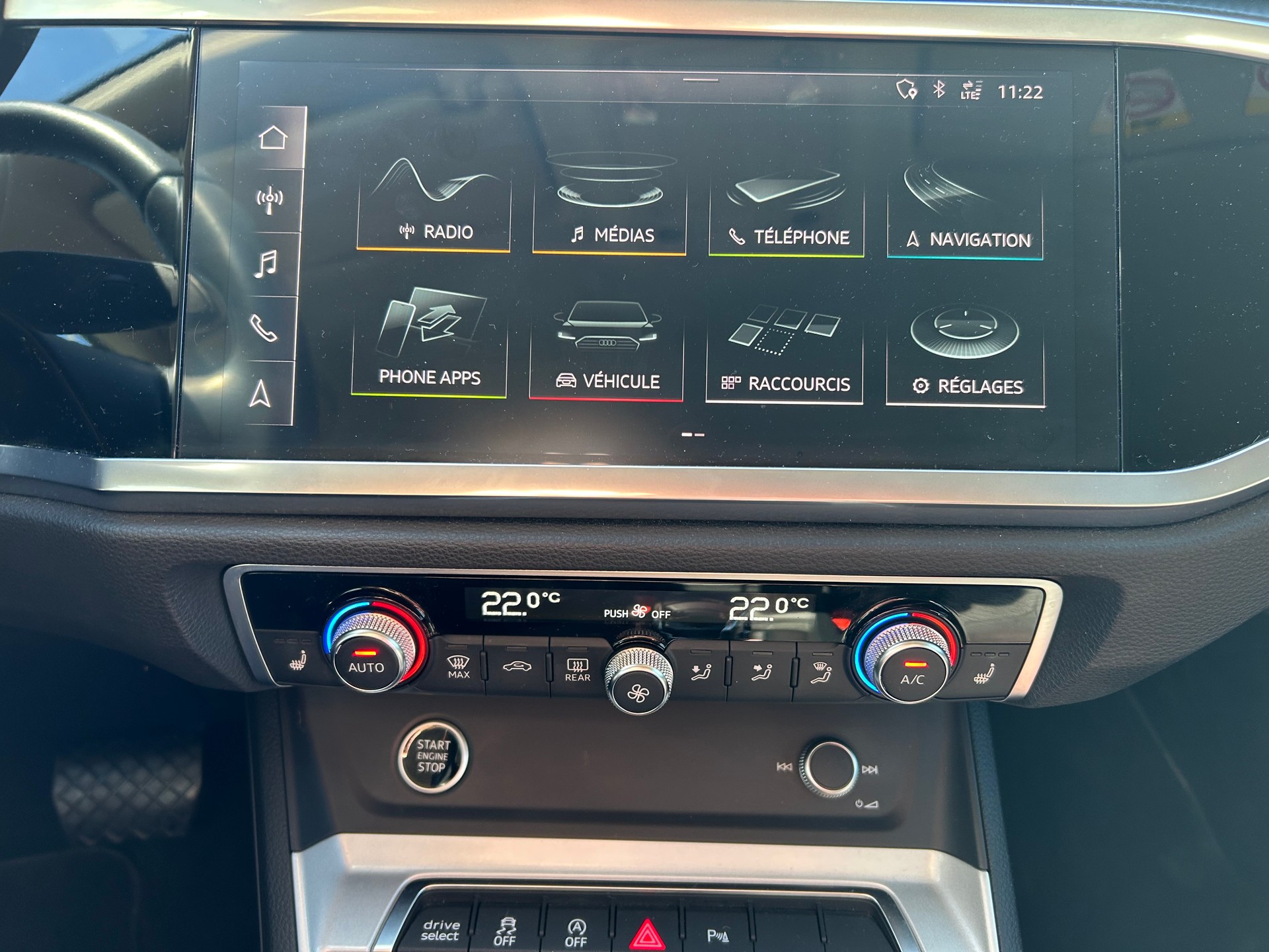AUDI Q3 45 TFSI quattro S-tronic-image-5
