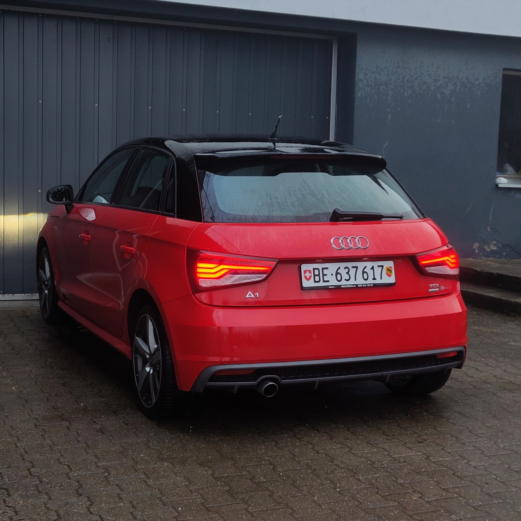 AUDI A1 Sportback 1.4 TDI Sport-image-2