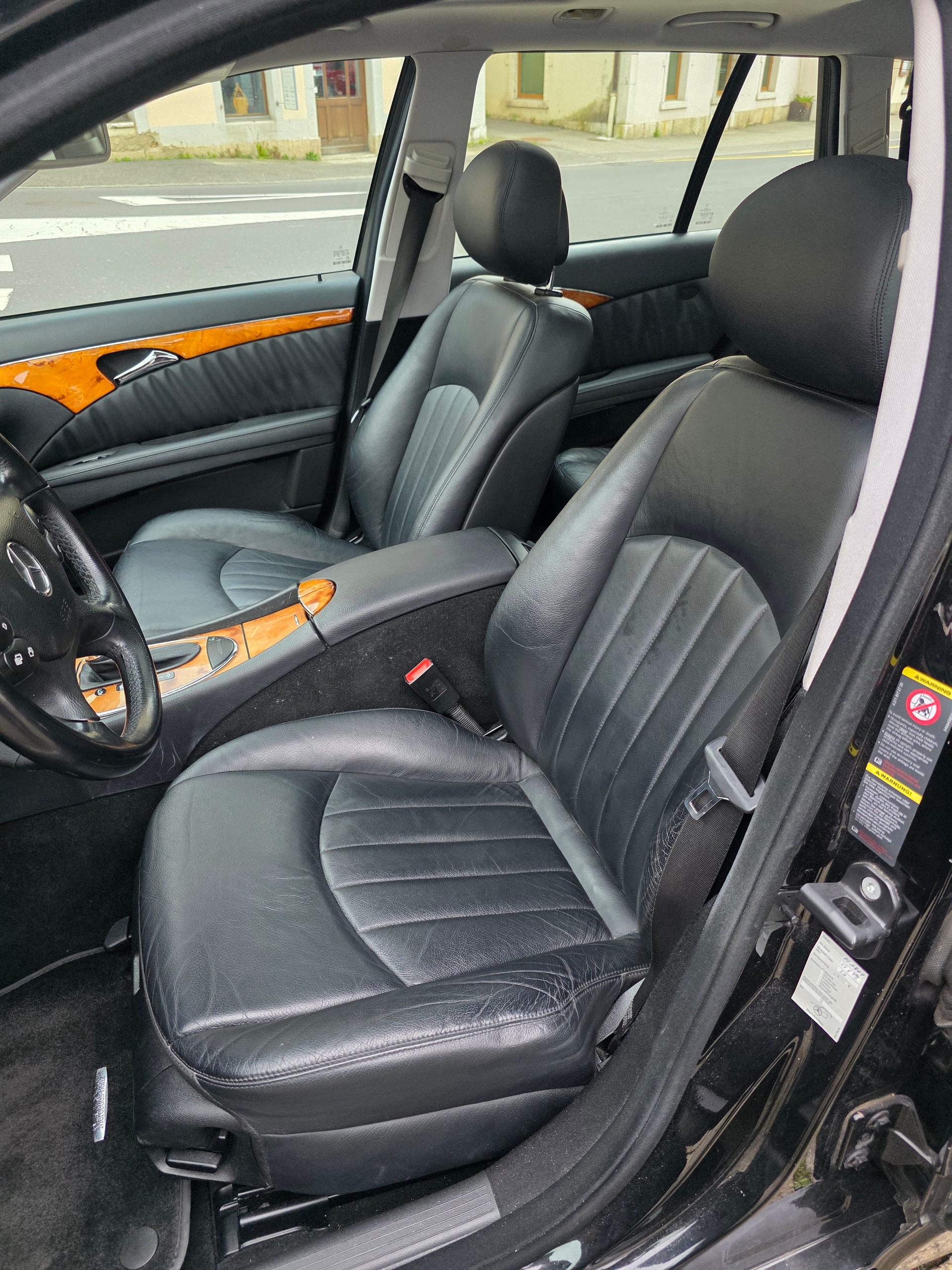 MERCEDES-BENZ E 320 CDI Elégance 4Matic Automatic-image-10
