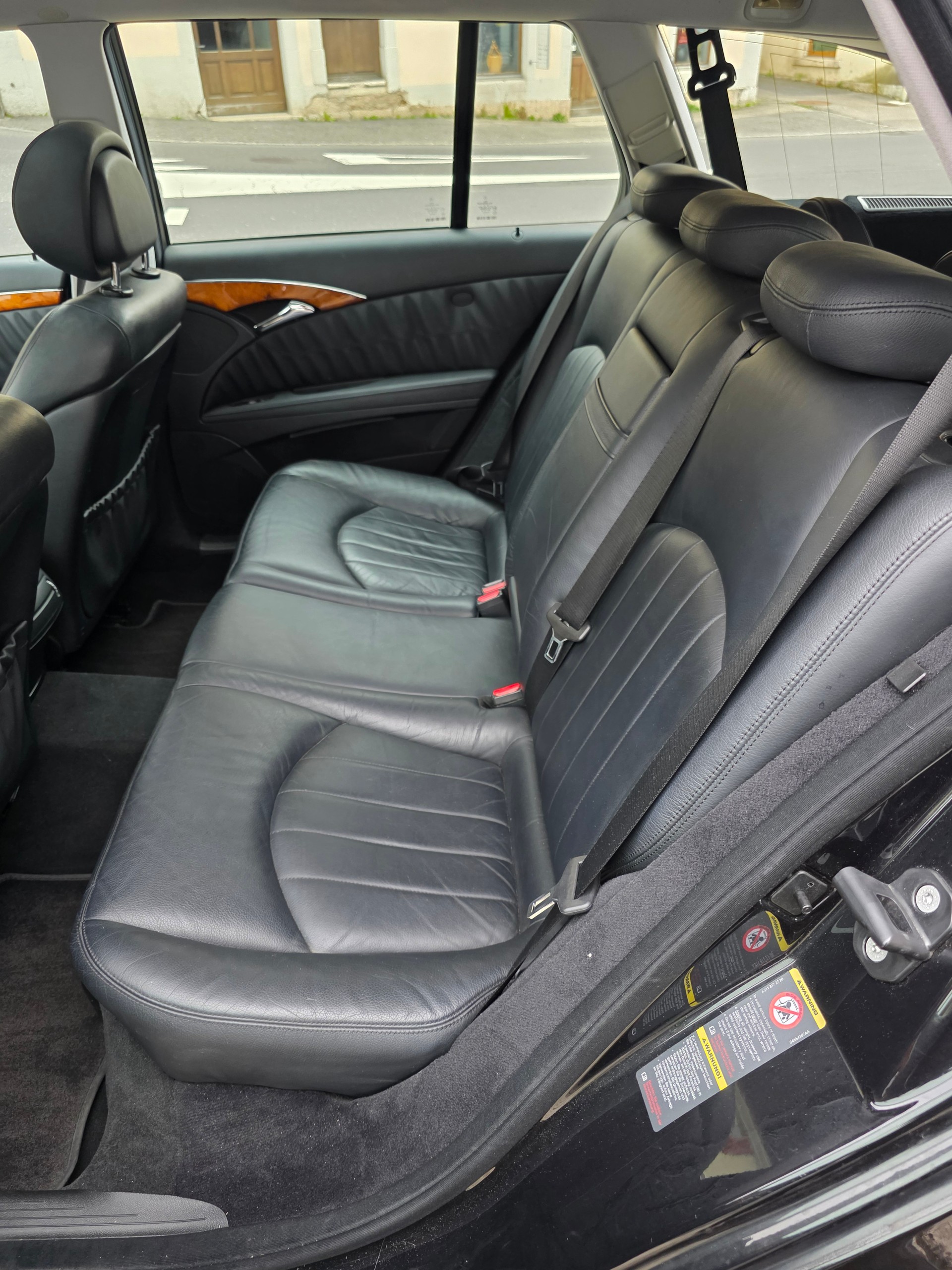 MERCEDES-BENZ E 320 CDI Elégance 4Matic Automatic-image-11
