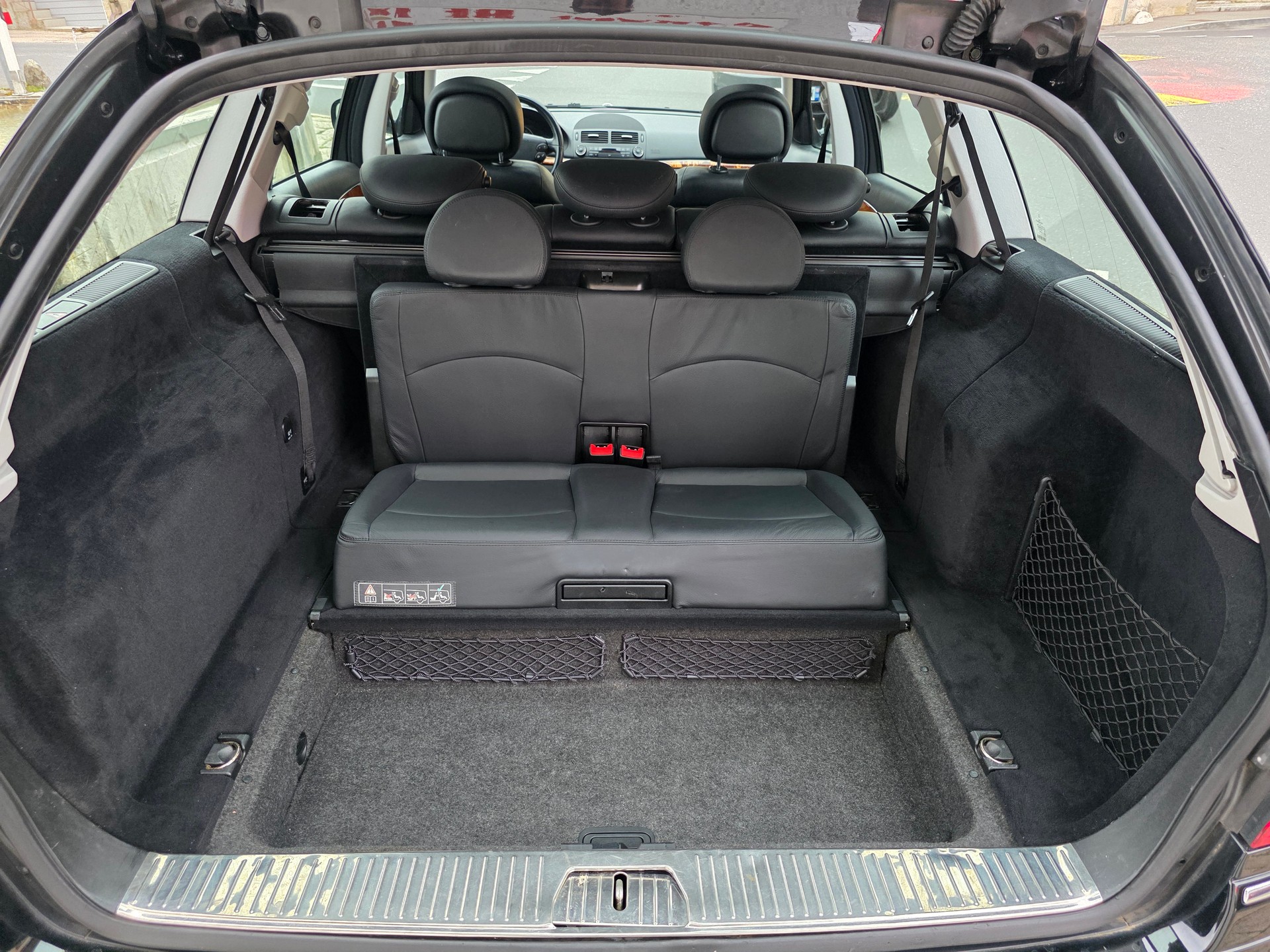 MERCEDES-BENZ E 320 CDI Elégance 4Matic Automatic-image-12
