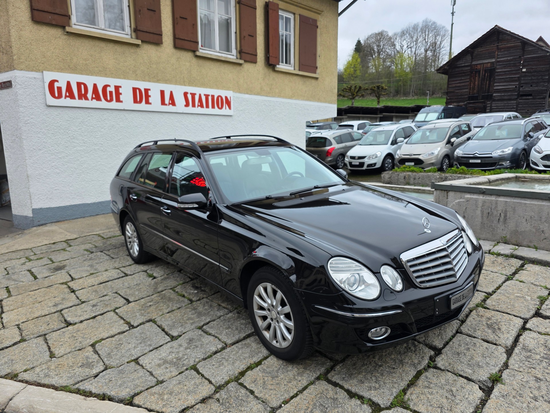 MERCEDES-BENZ E 320 CDI Elégance 4Matic Automatic-image-2