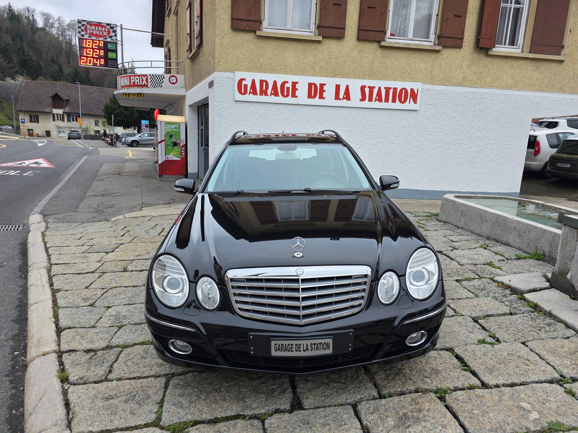 MERCEDES-BENZ E 320 CDI Elégance 4Matic Automatic-image-1