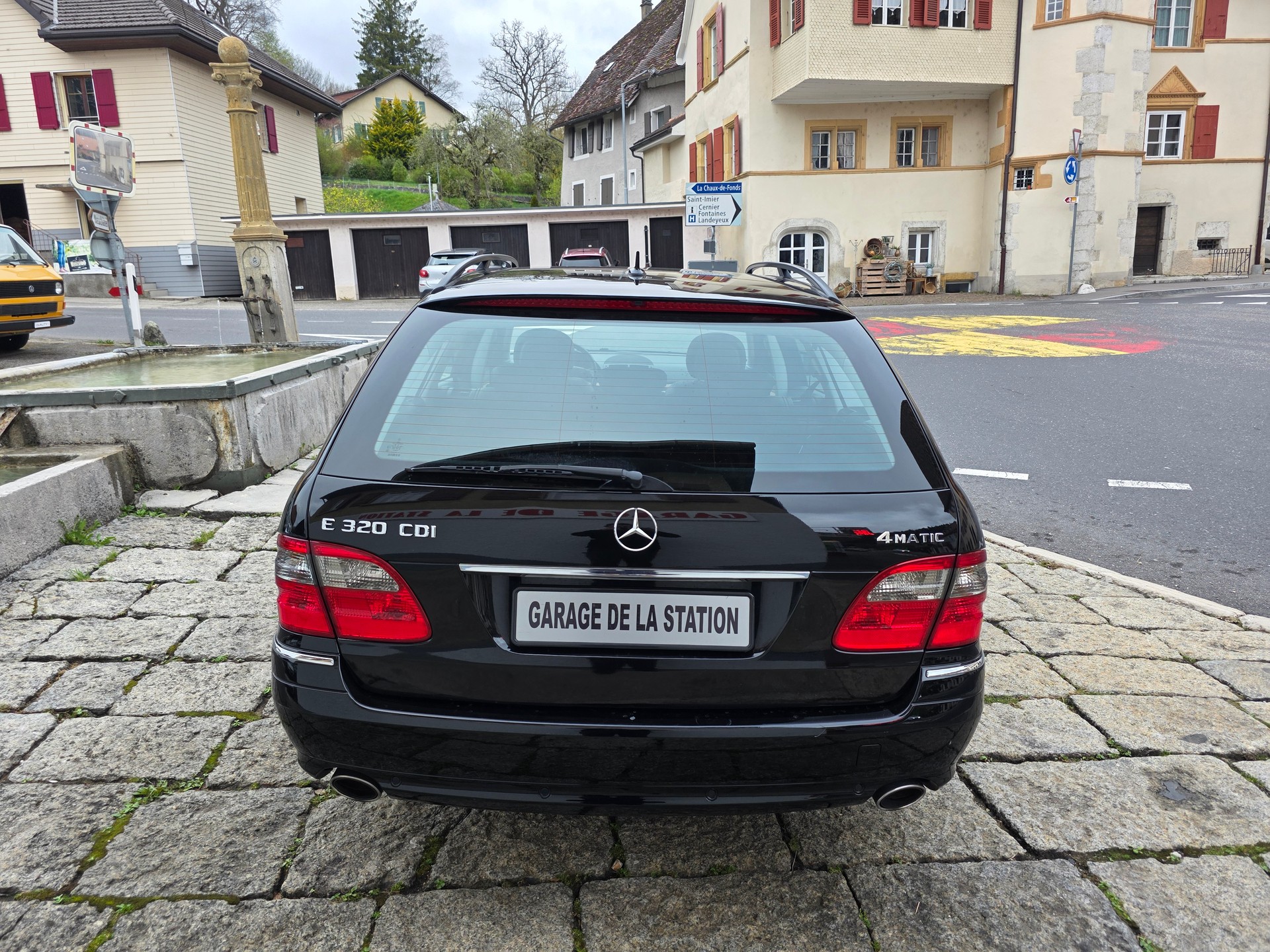 MERCEDES-BENZ E 320 CDI Elégance 4Matic Automatic-image-4