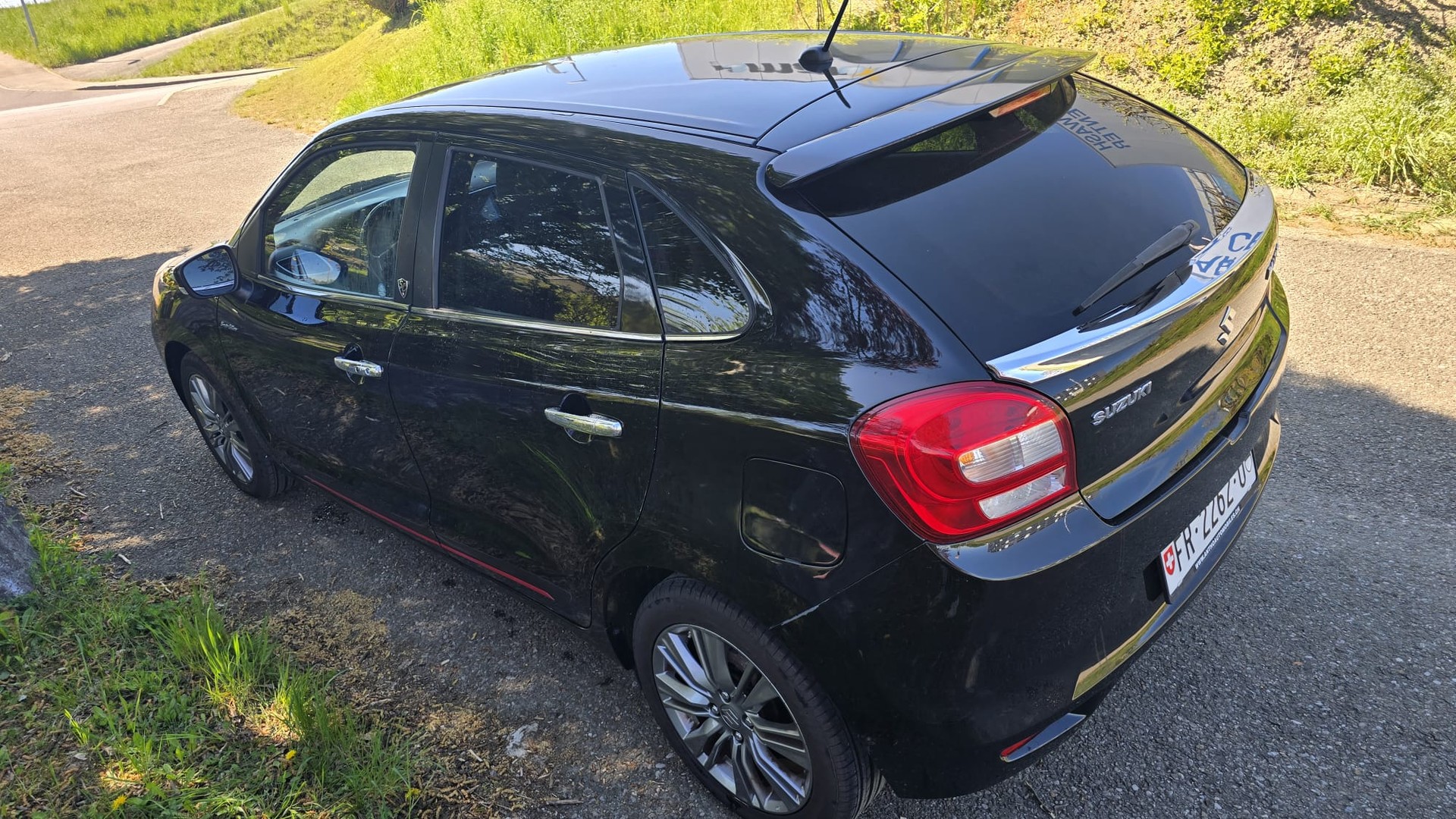 SUZUKI Baleno 1.0 Boosterjet Sergio Cellano Top Automat Navi / ALU / CH AUTO / 112 CH/PS-image-7