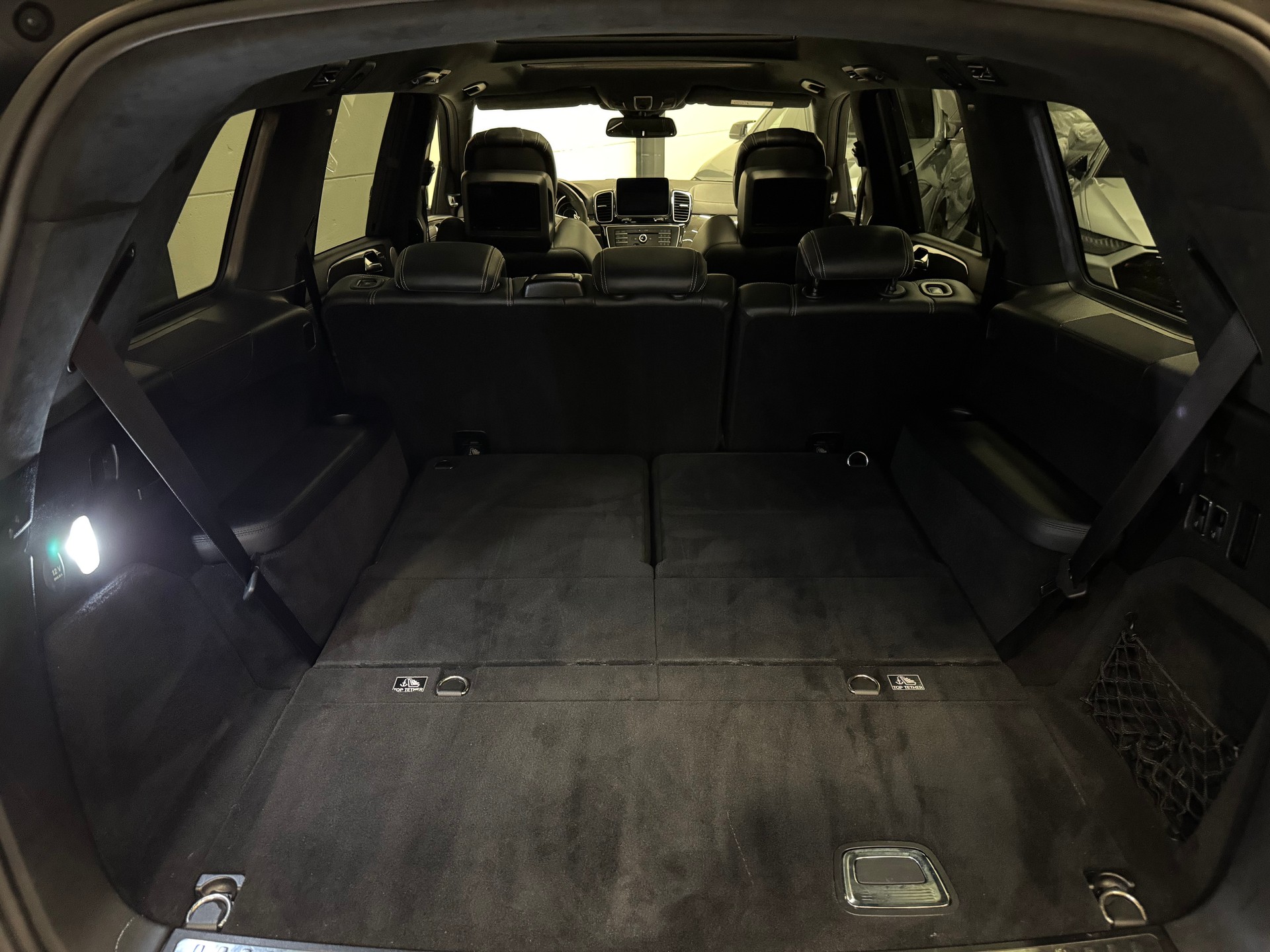 MERCEDES-BENZ GLS 63 AMG 4Matic Speedshift Plus 7G-Tronic-image-23