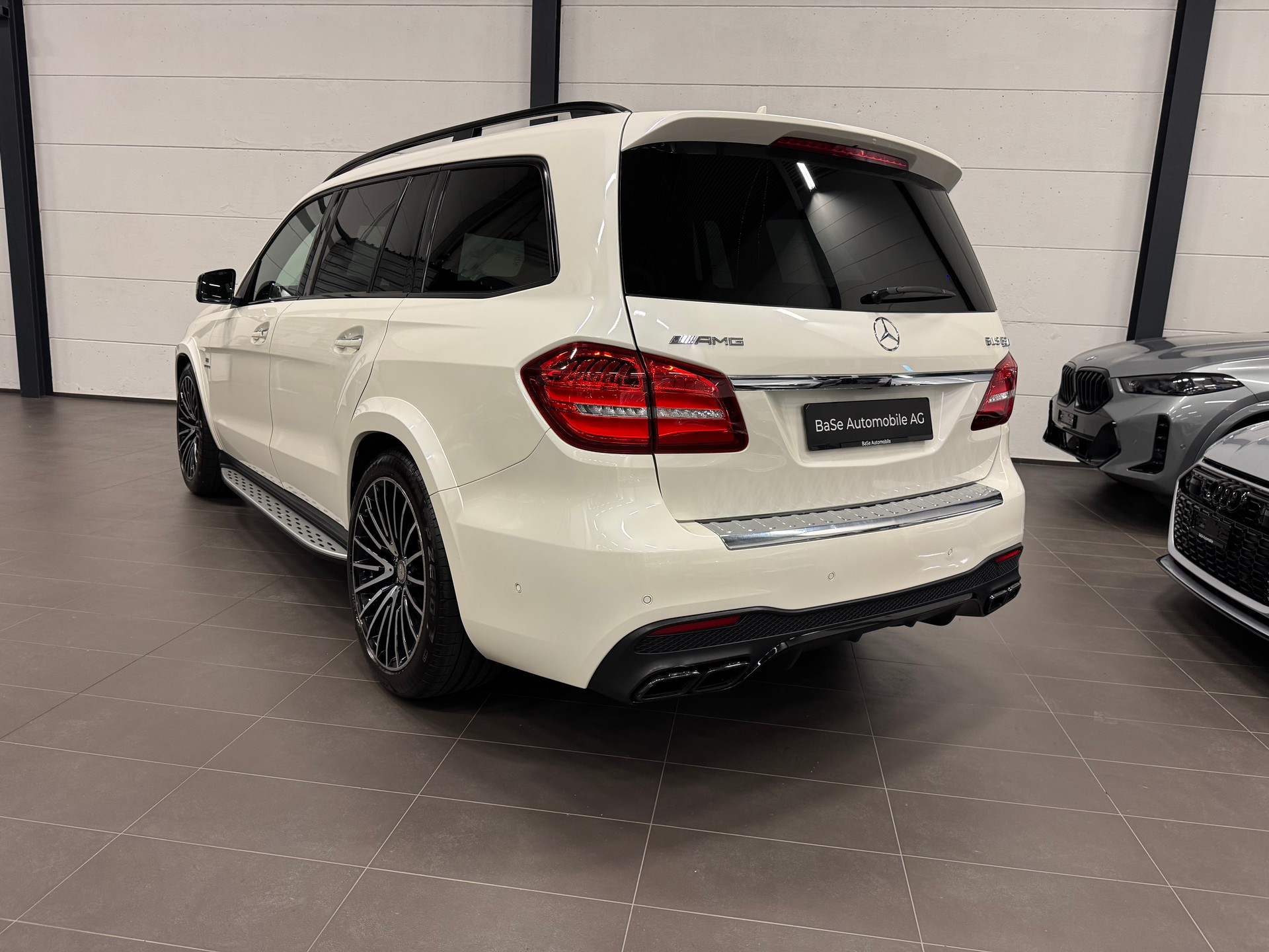 MERCEDES-BENZ GLS 63 AMG 4Matic Speedshift Plus 7G-Tronic-image-11