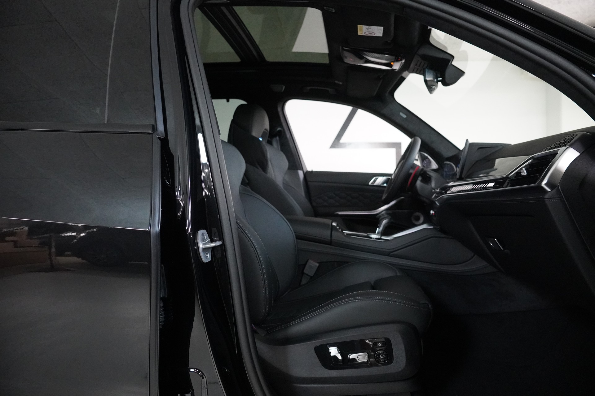 BMW X5M Competition-image-13