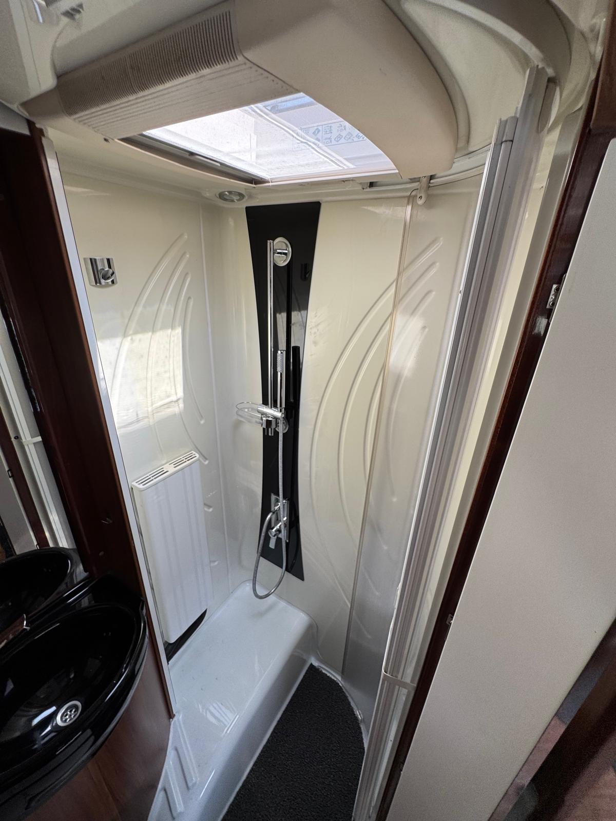 ADRIA Polaris SL I Mercedes Sprinter 3.0 180PS I Automatik I Längsbetten-image-18