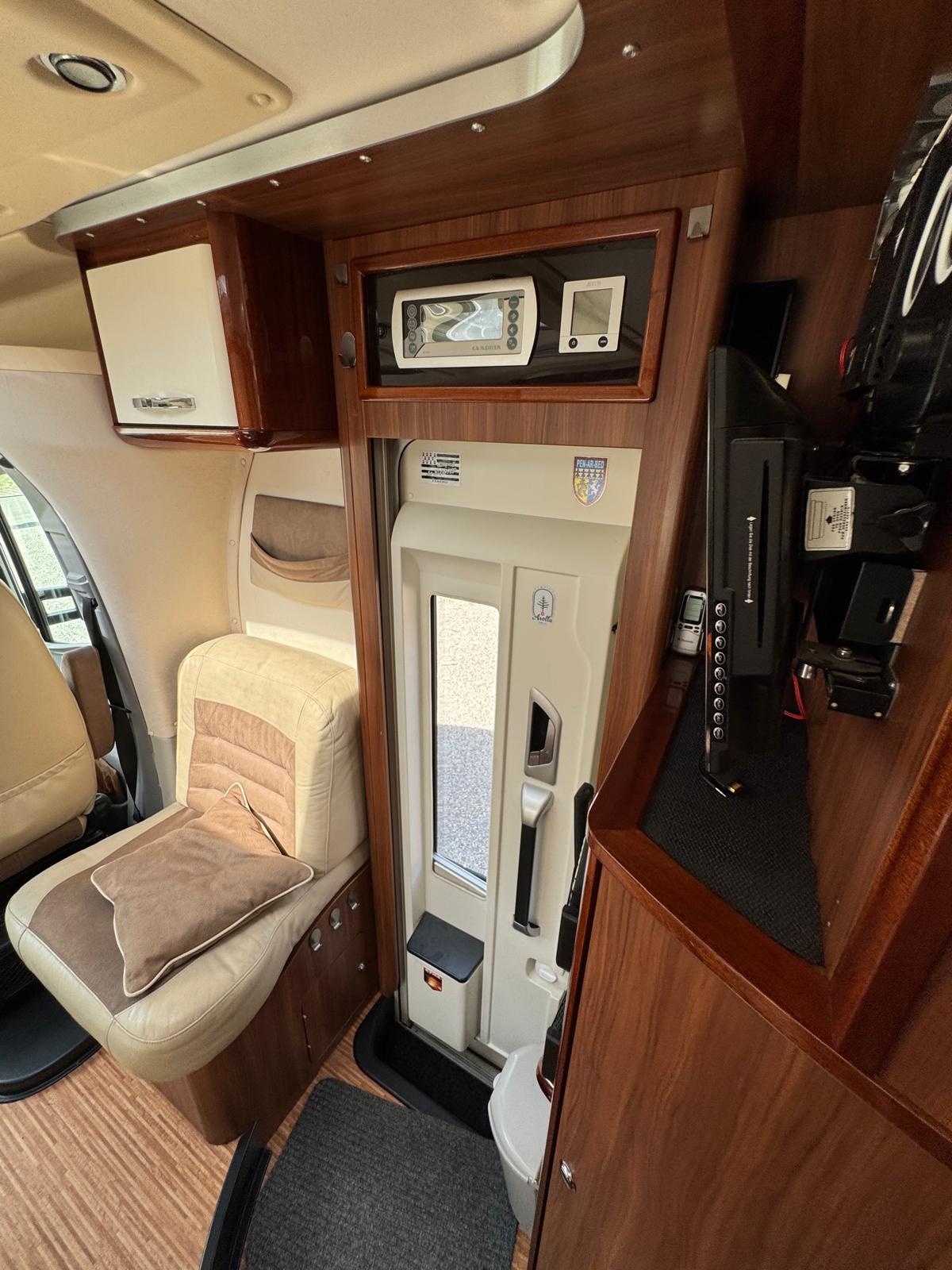 ADRIA Polaris SL I Mercedes Sprinter 3.0 180PS I Automatik I Längsbetten-image-13