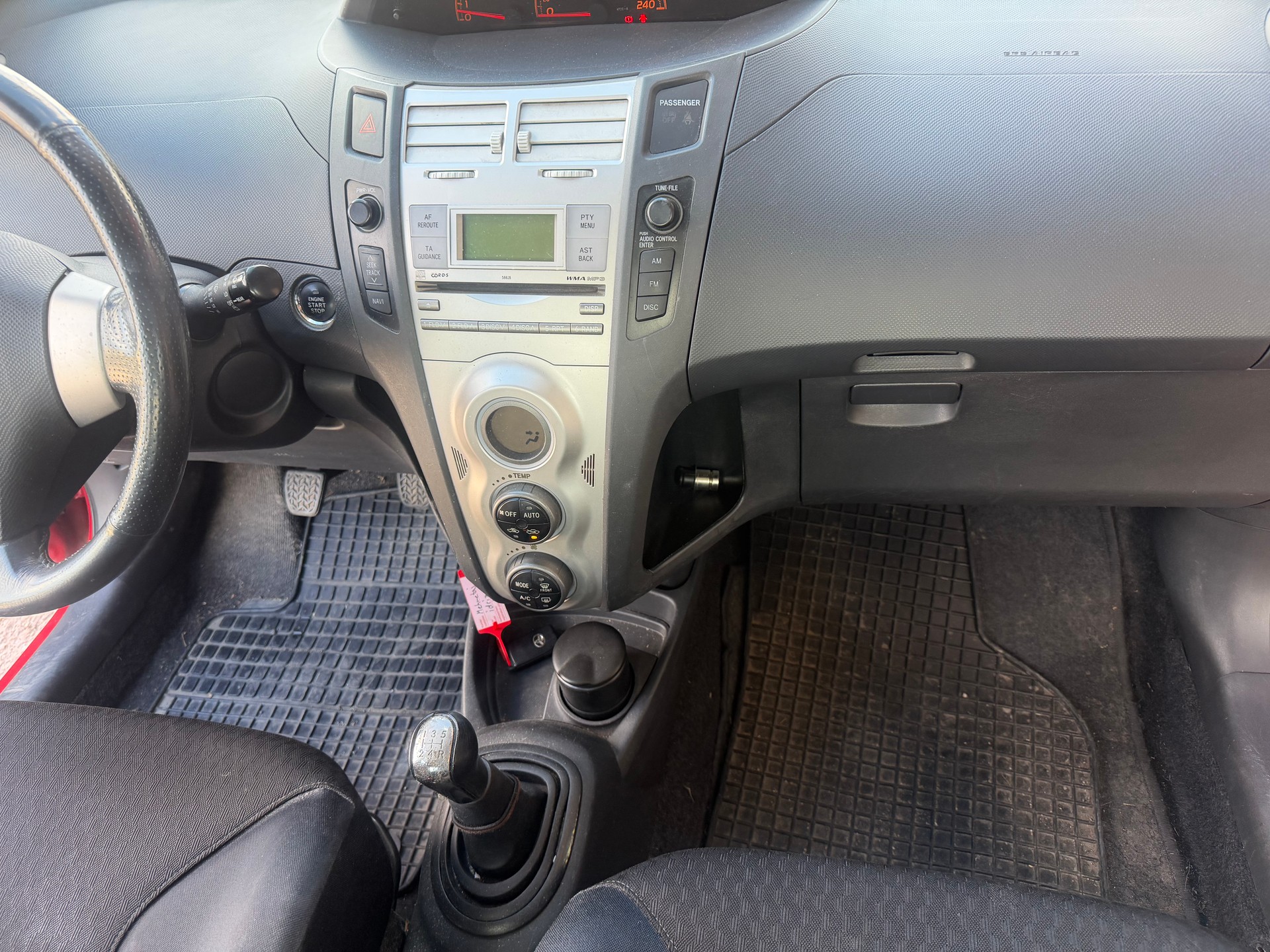 TOYOTA Yaris 1.8 TS-image-8
