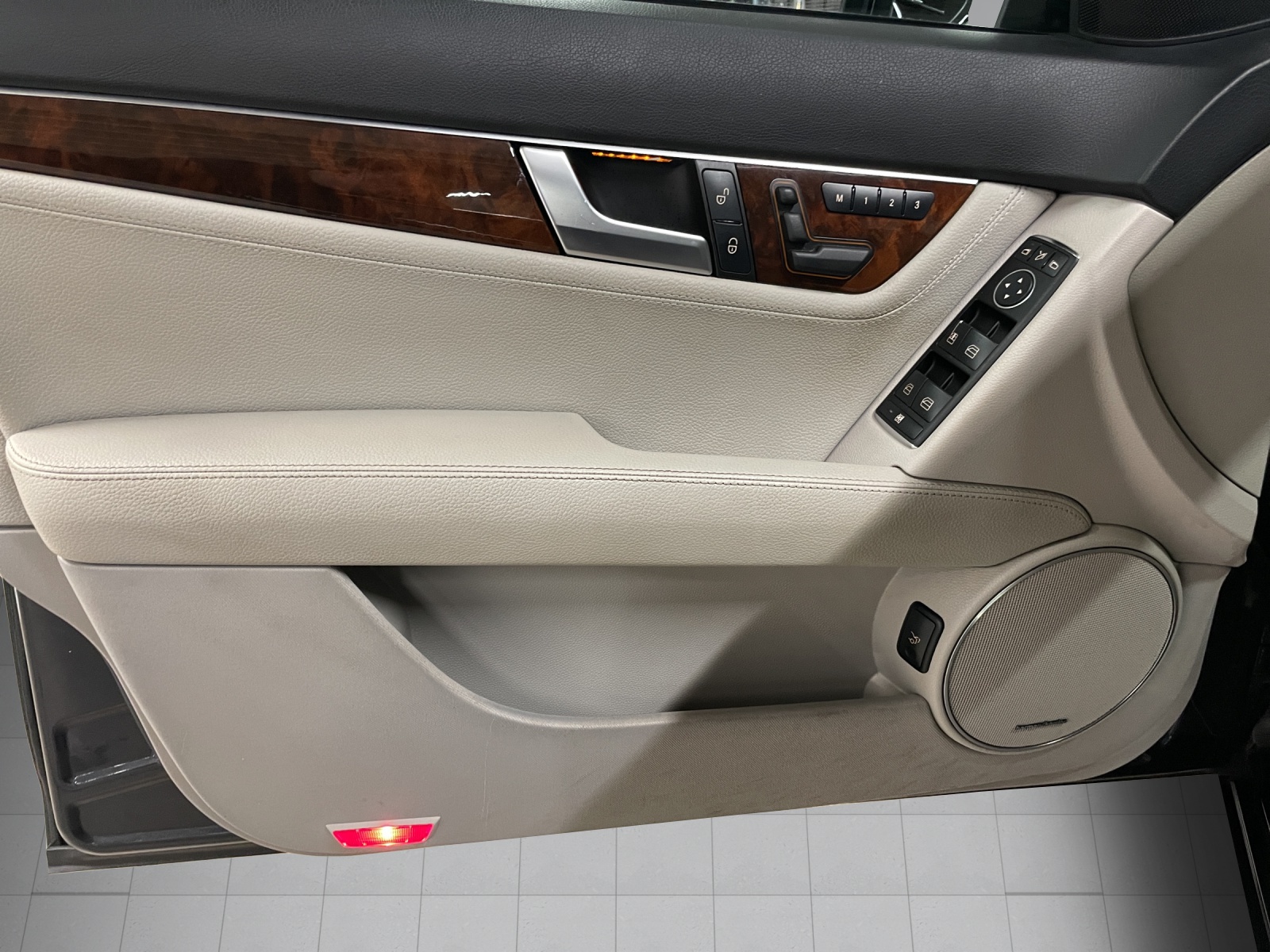 Image MERCEDES-BENZ C-350 C 350 Elégance 4Matic 7G-Tronic